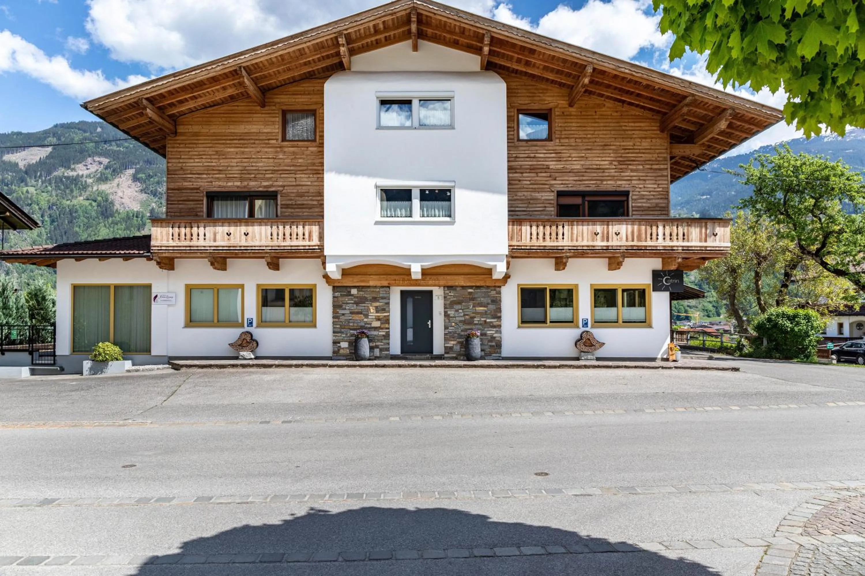 Property building in Studio Hochzillertal mit Sauna