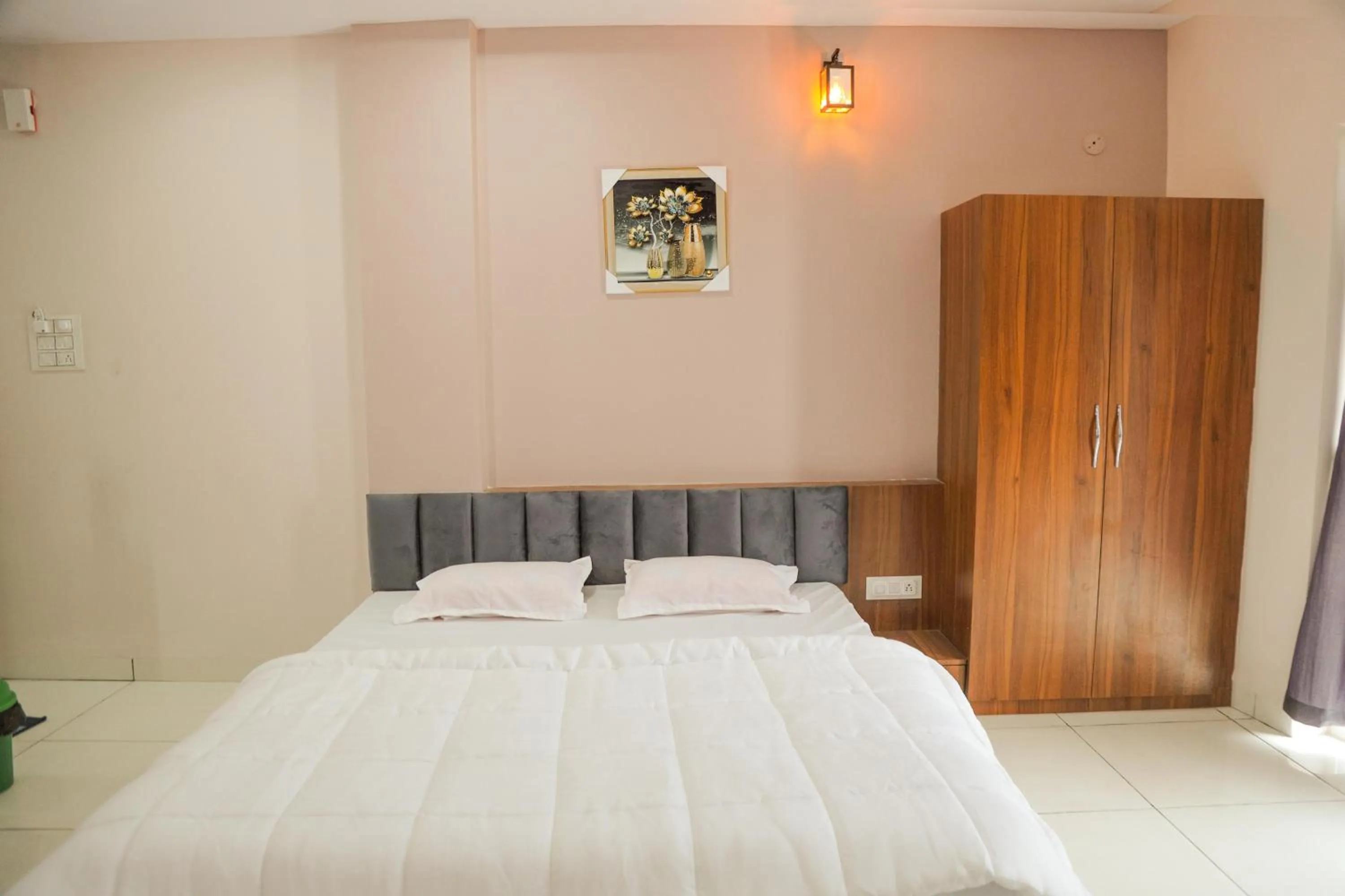 Bed in Hotel Dev Krishna Palace