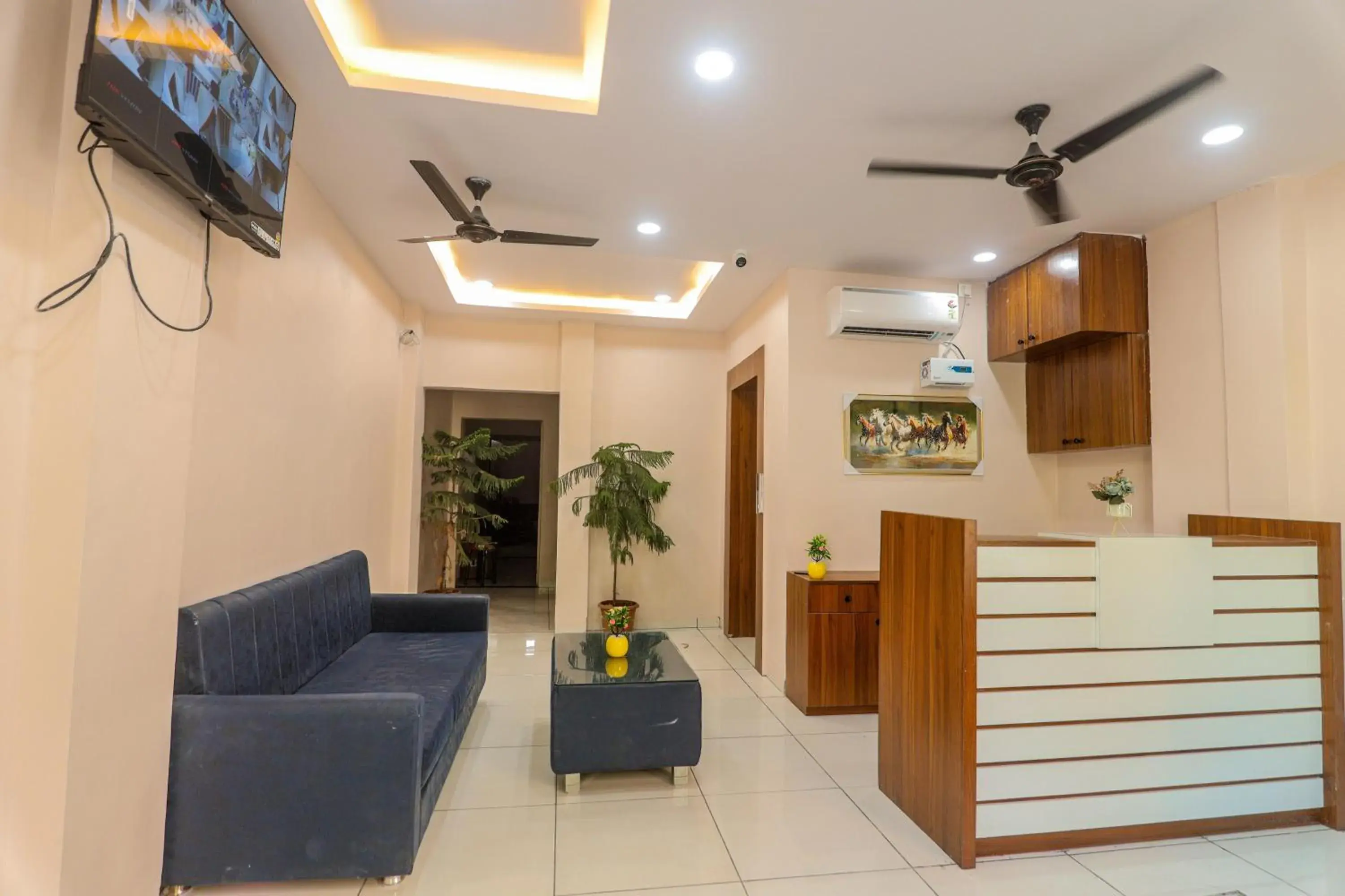 Lobby or reception in Hotel Dev Krishna Palace Lobby or reception in Hotel Dev Krishna Palace