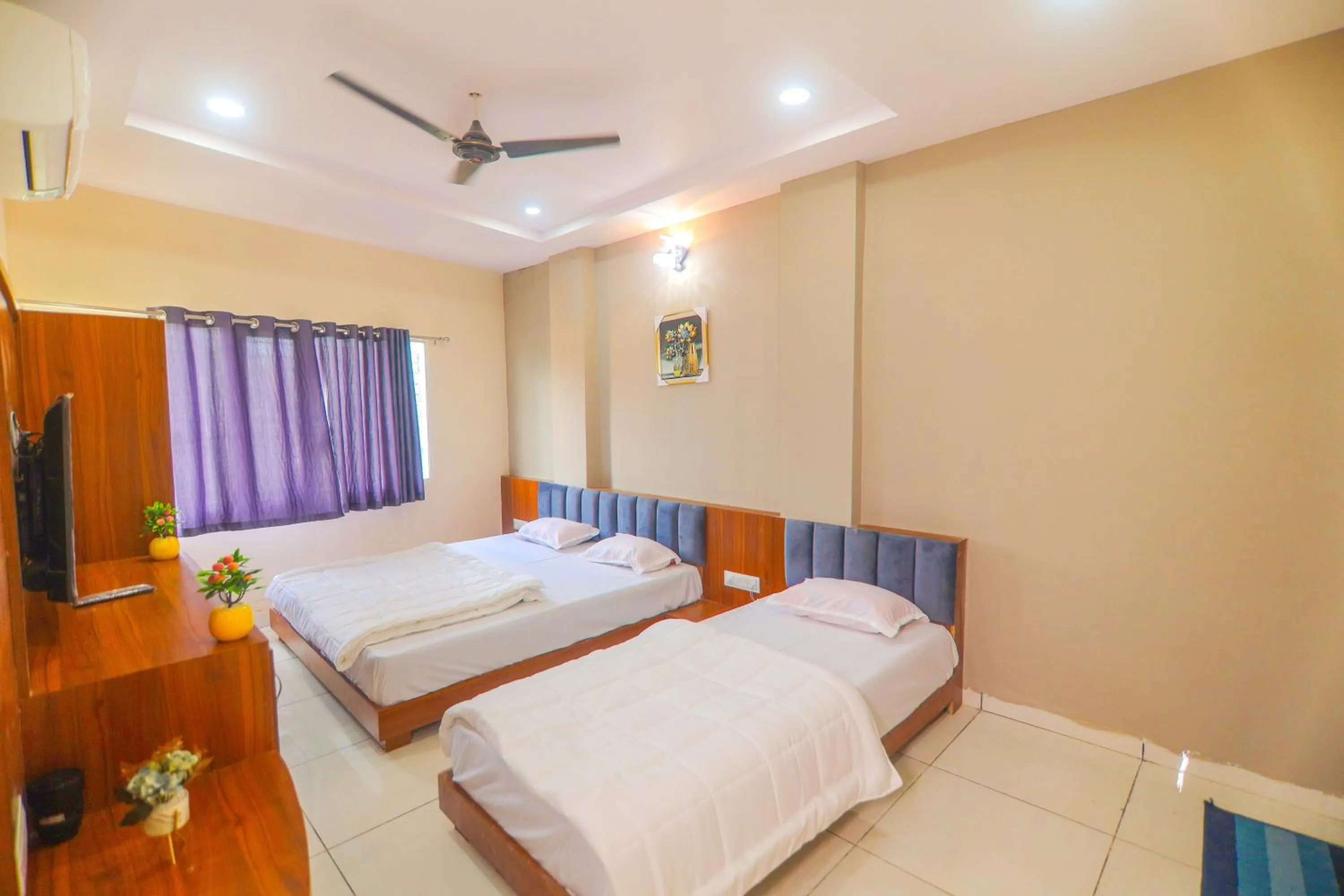 Bed in Hotel Dev Krishna Palace