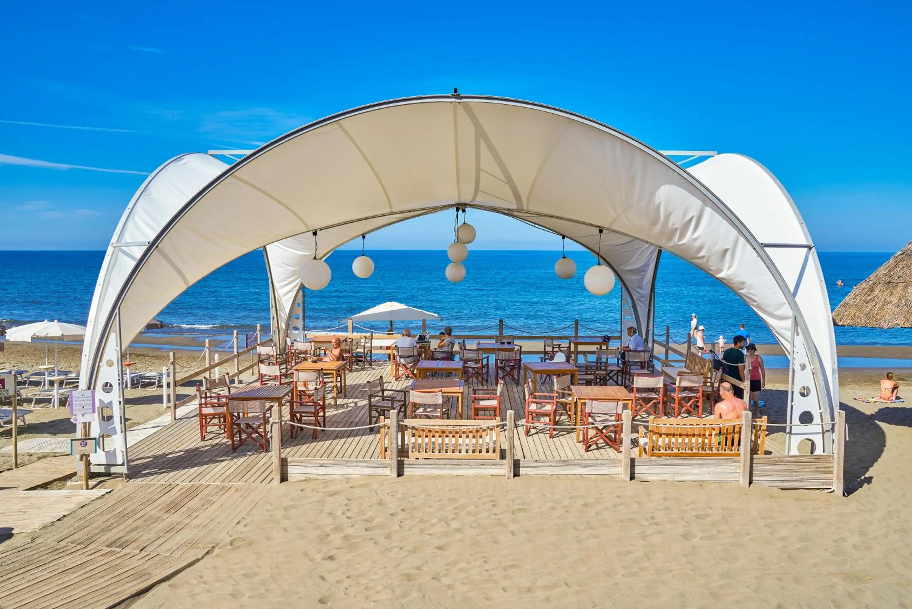 Restaurant/places to eat in Paradù EcoVillage & Resort