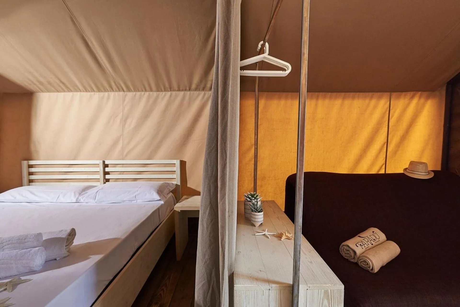 Bed in Paradù EcoVillage & Resort