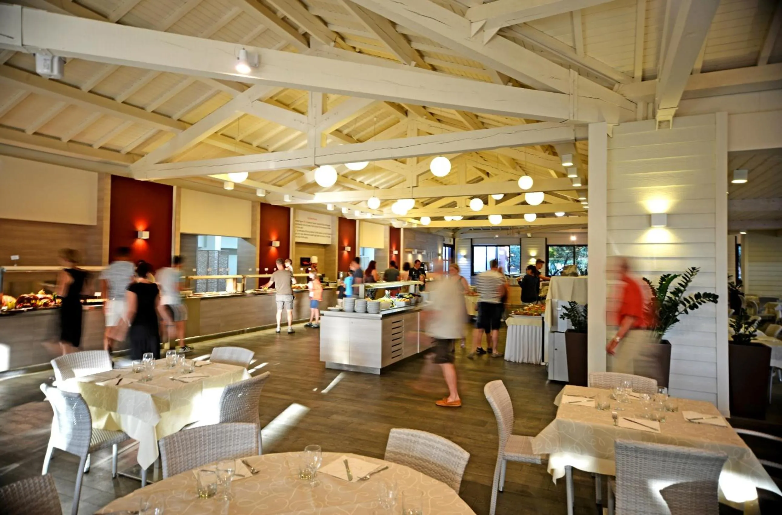 Restaurant/places to eat in Paradù EcoVillage & Resort