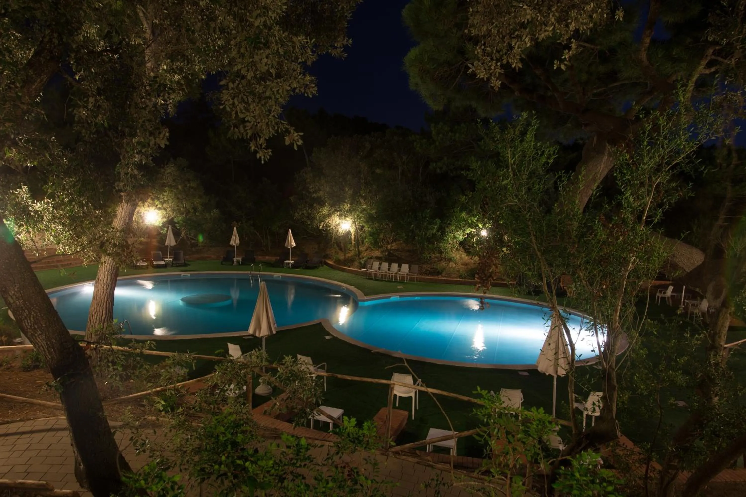 Night in Paradù EcoVillage & Resort