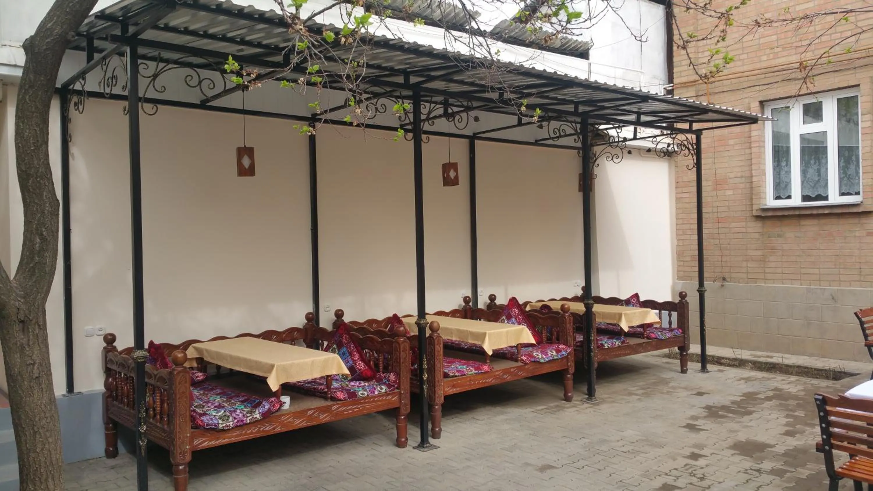 Gulnara Guesthouse - Hostel