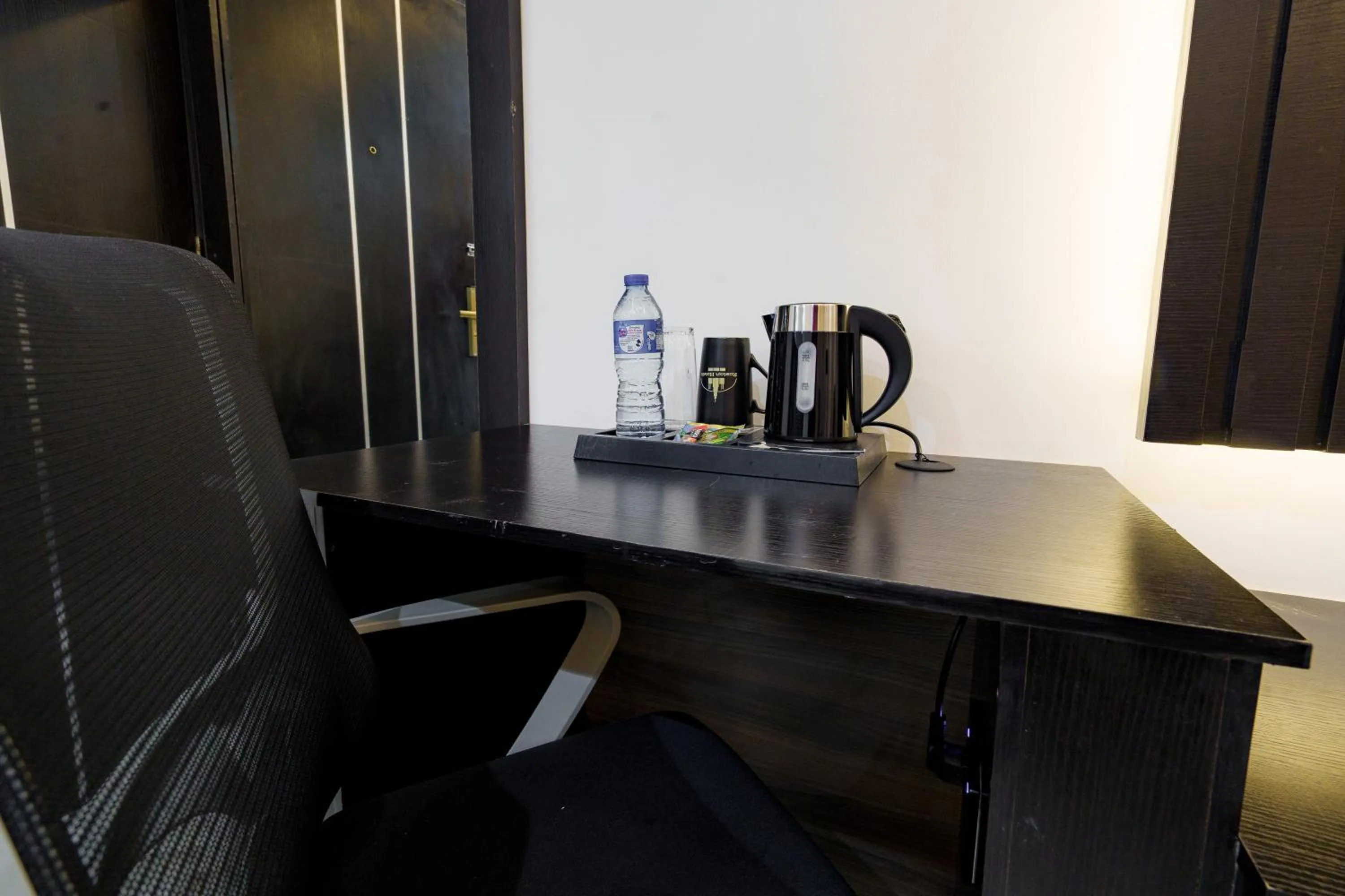 Coffee/tea facilities in Roston Hotels