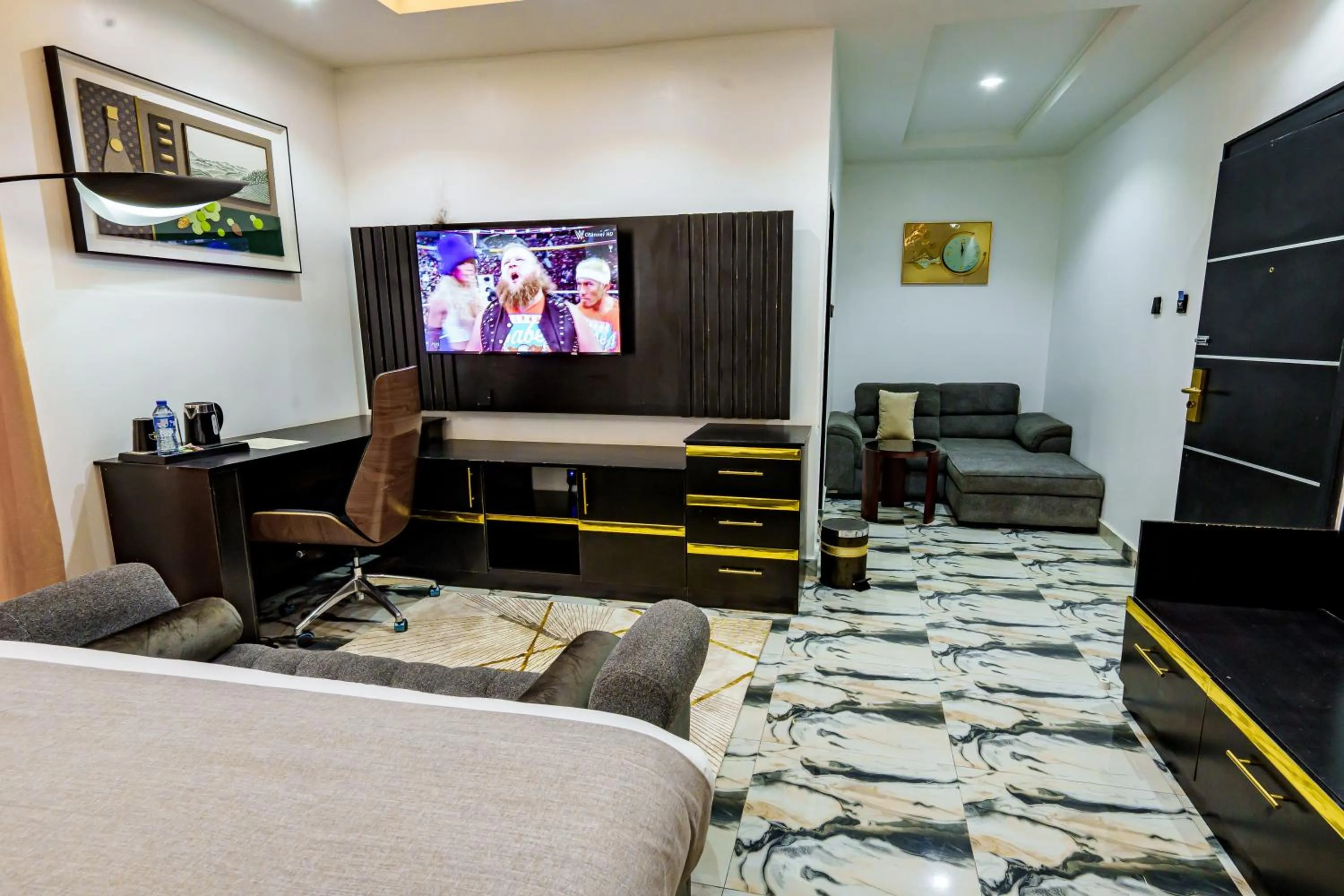 TV and multimedia, Bed in Roston Hotels