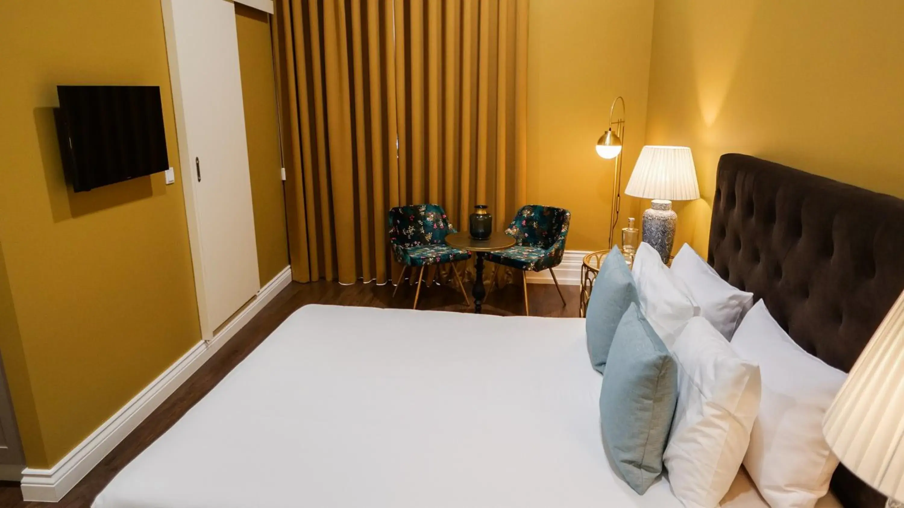 Bedroom, Bed in Charming House - O Mercado Bedroom, Bed in Charming House - O Mercado