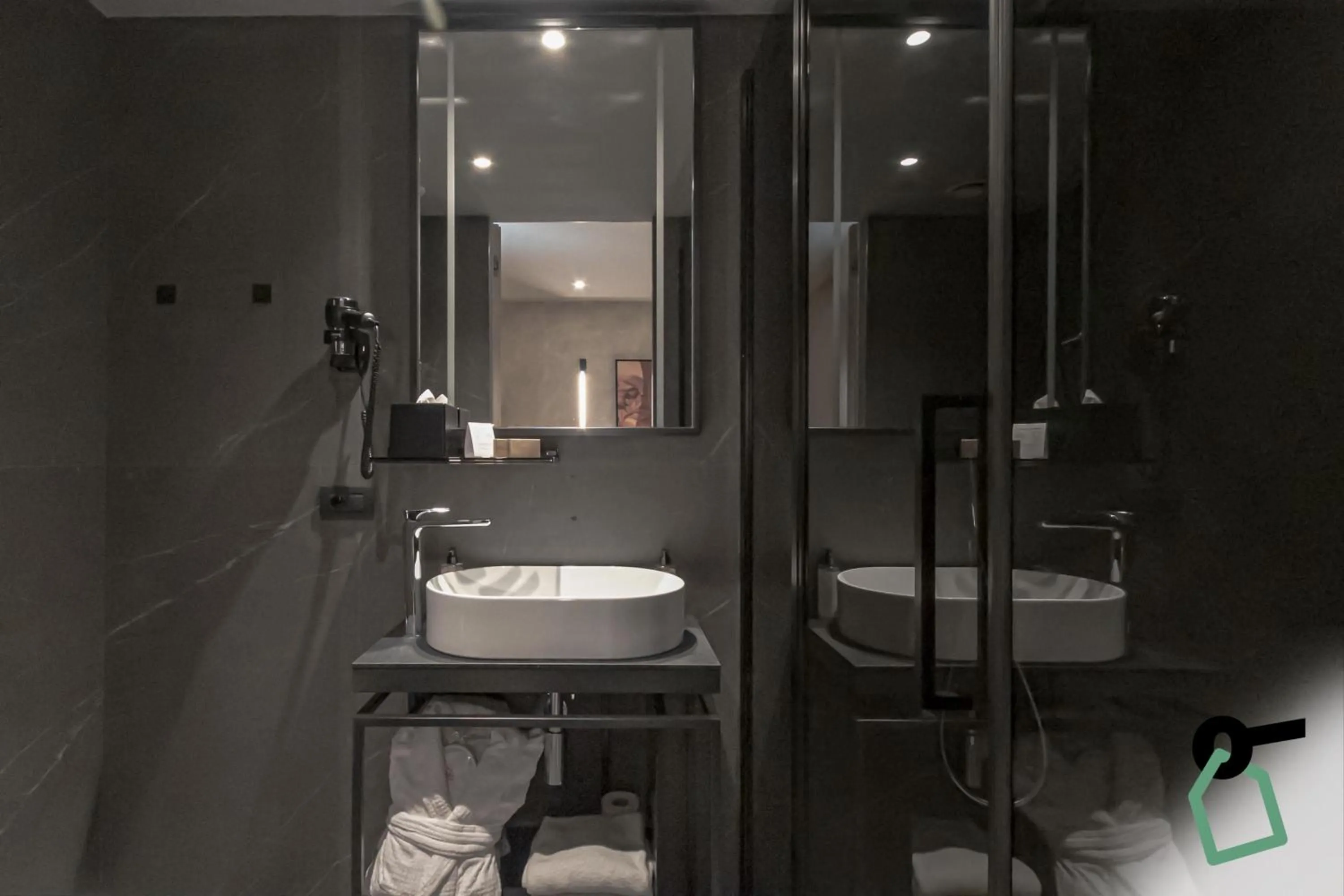 Bathroom in HOTIDAY Room Collection - Milano Cinque Giornate