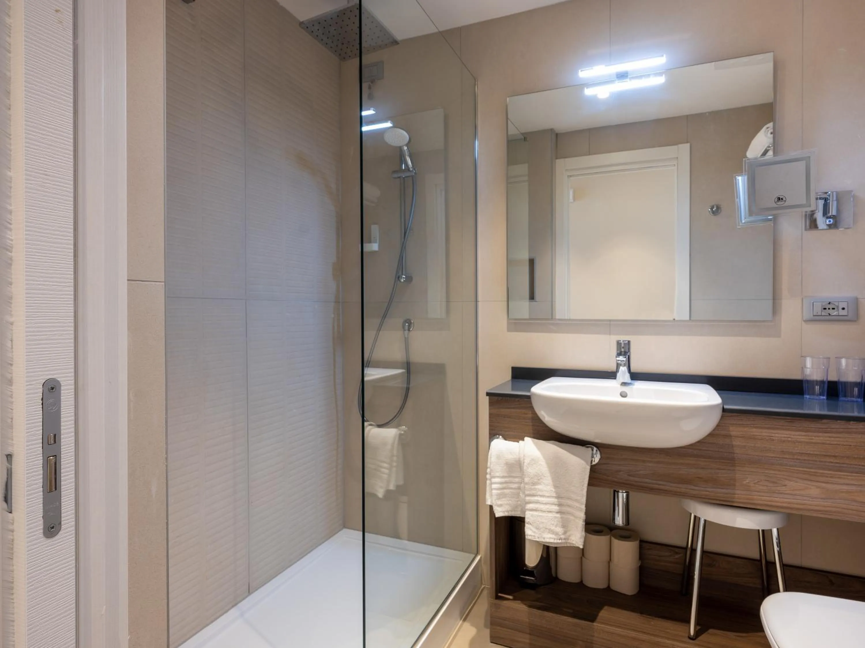 Toilet in Hotel Cristina