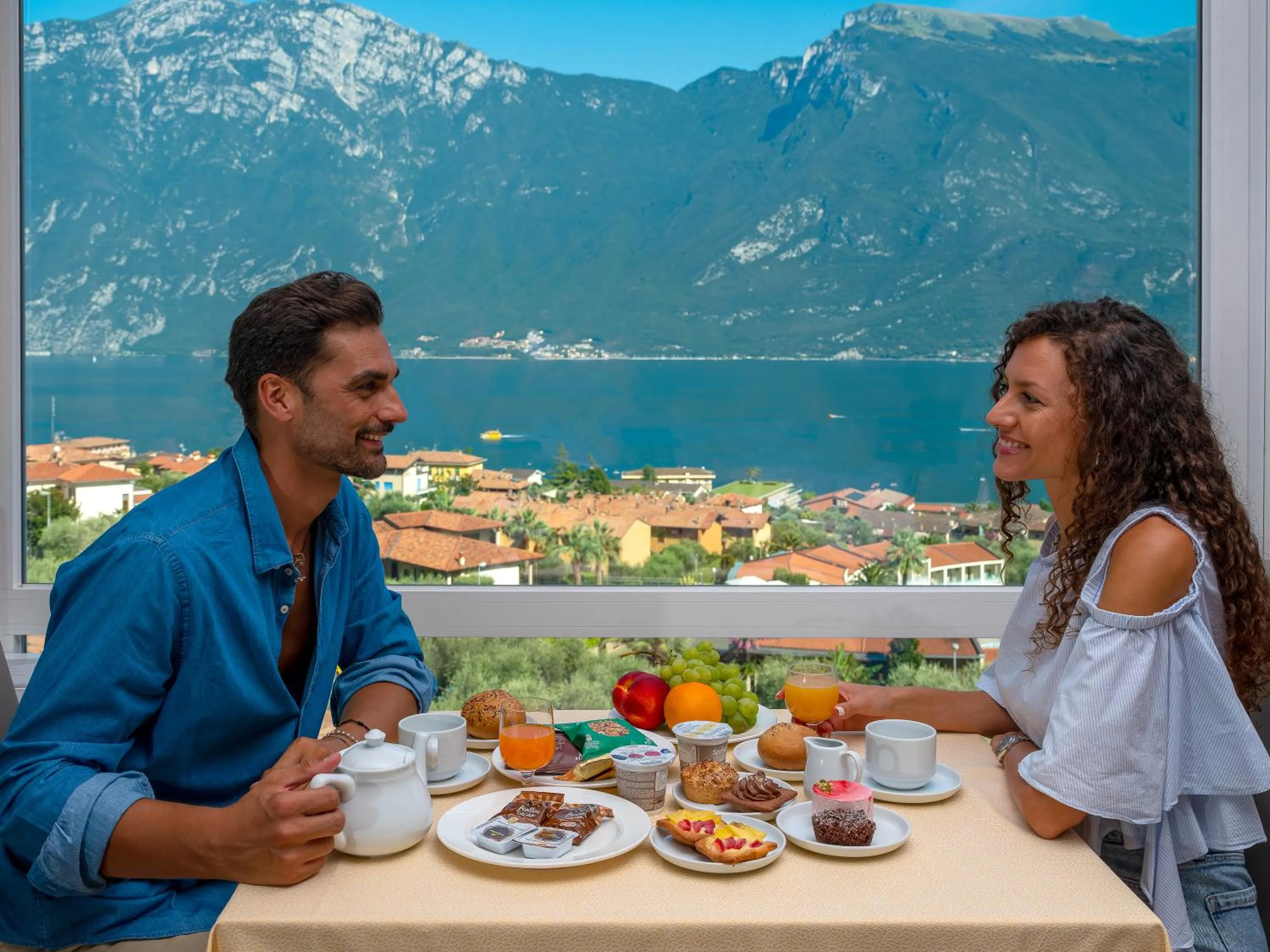 Restaurant/places to eat in Hotel Cristina