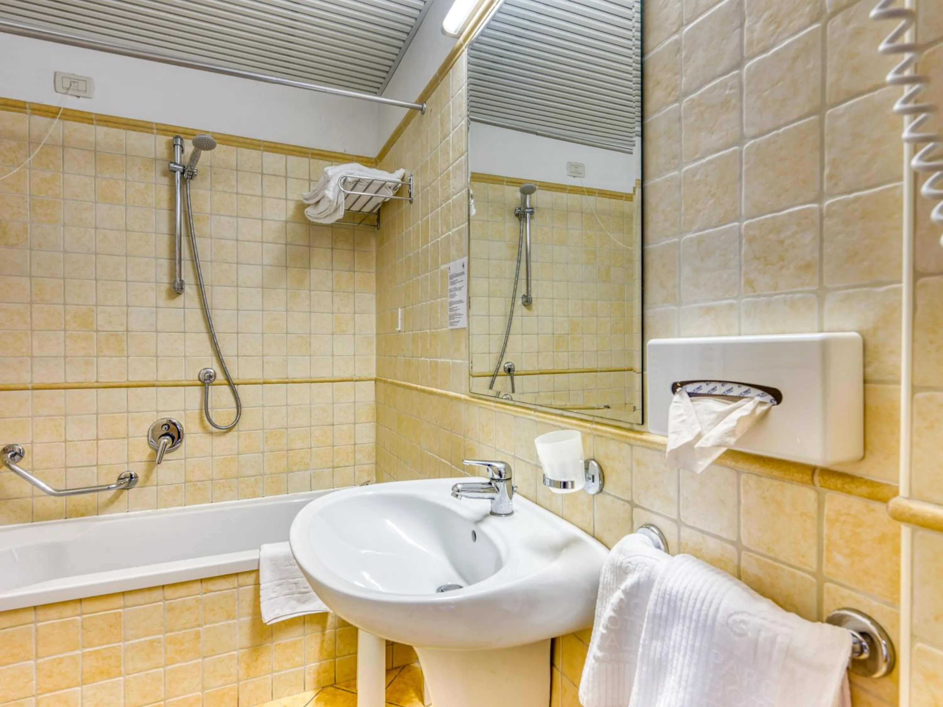 Toilet in Hotel Cristina