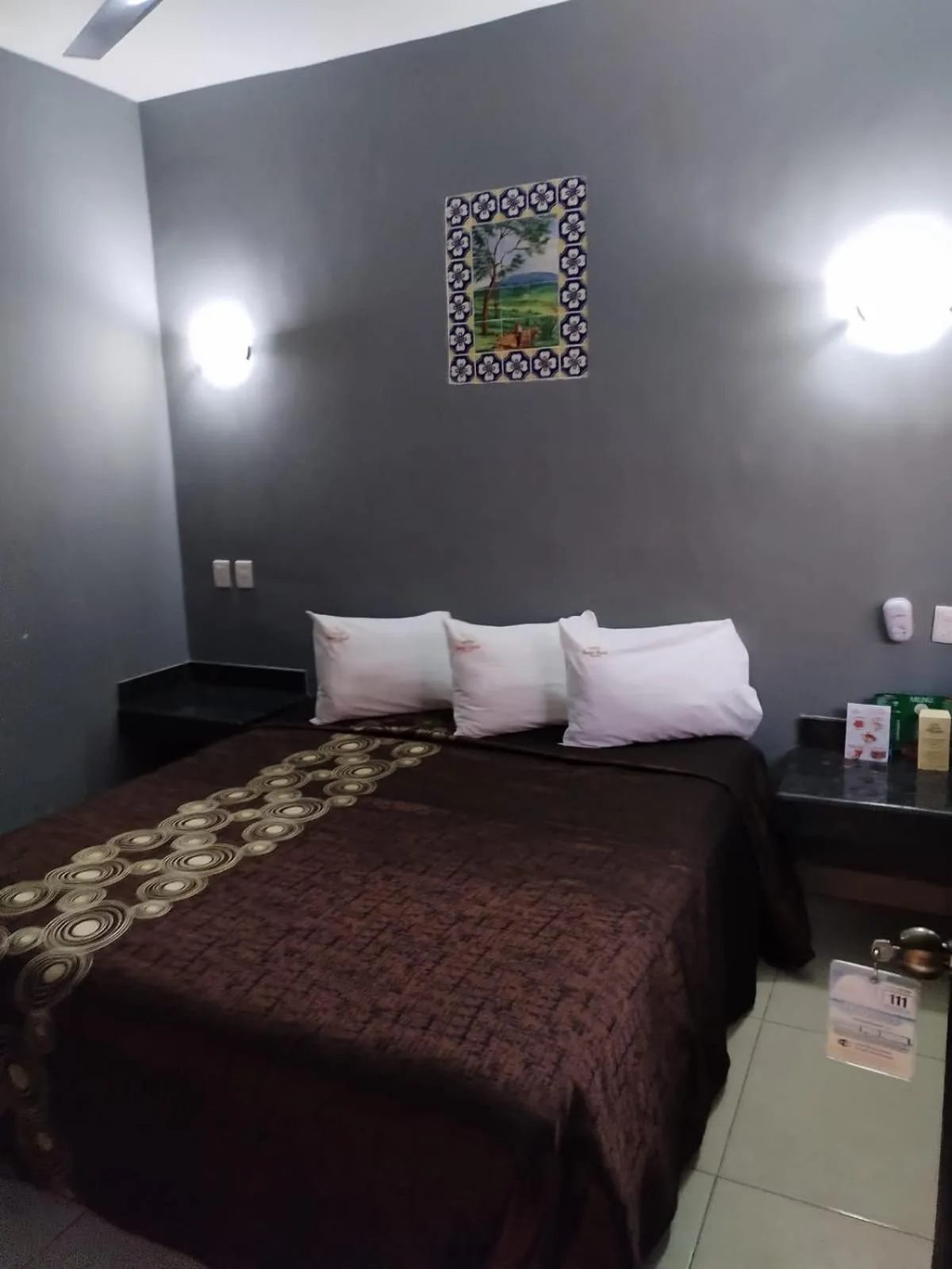 Property building, Bed in Hotel Oasis