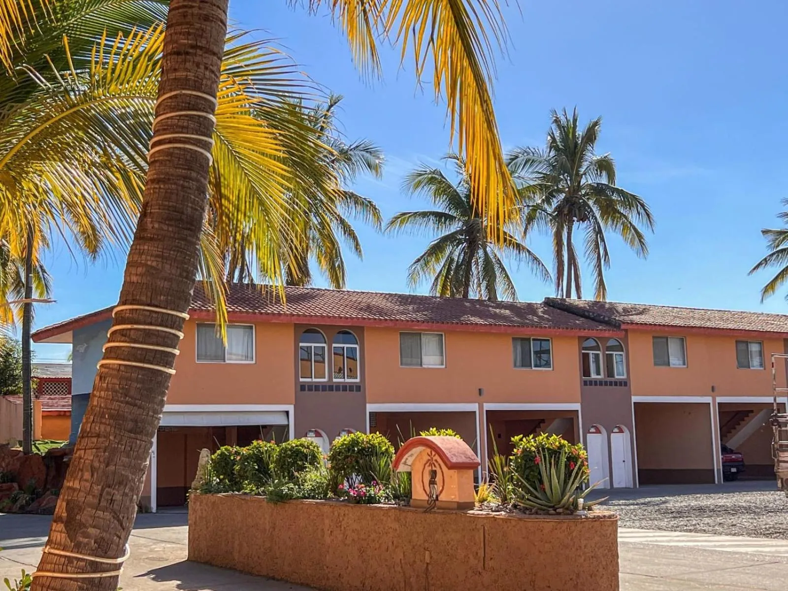 Breakfast in Hotel Oasis
