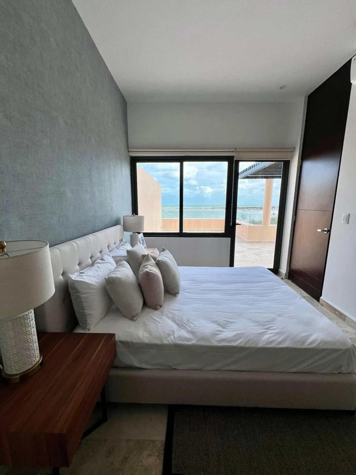 Penthouse Navela 405 by Cercana