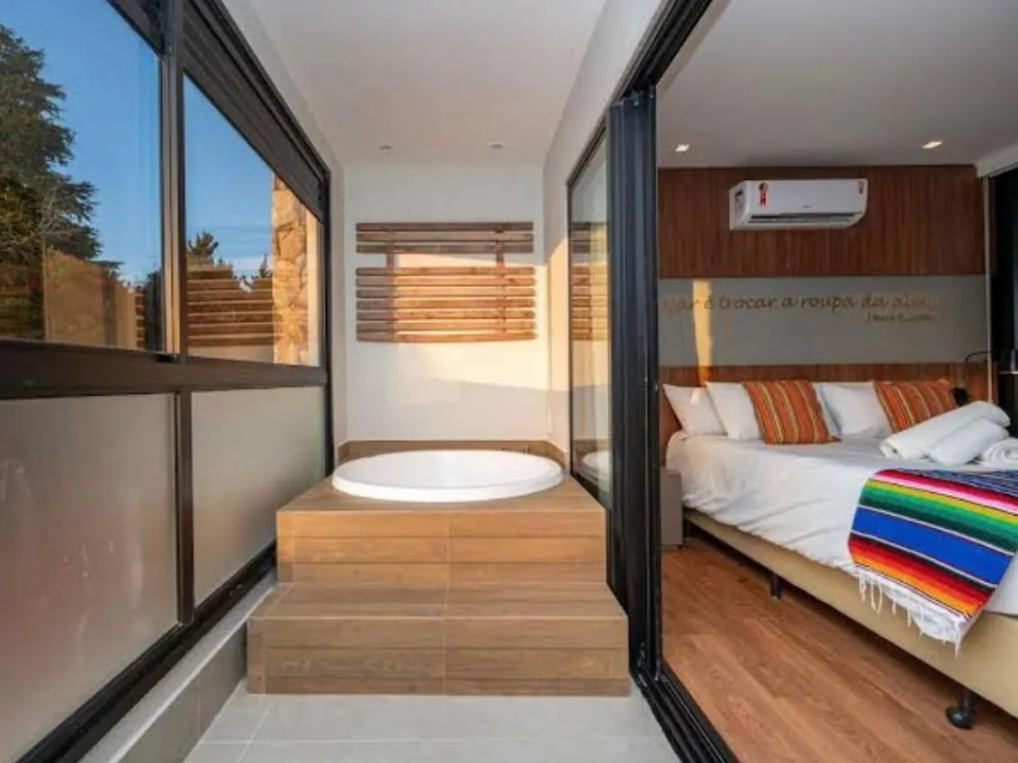 Hot Tub, Bed in Wanderlust Experience Hotel, BW Signature Collection