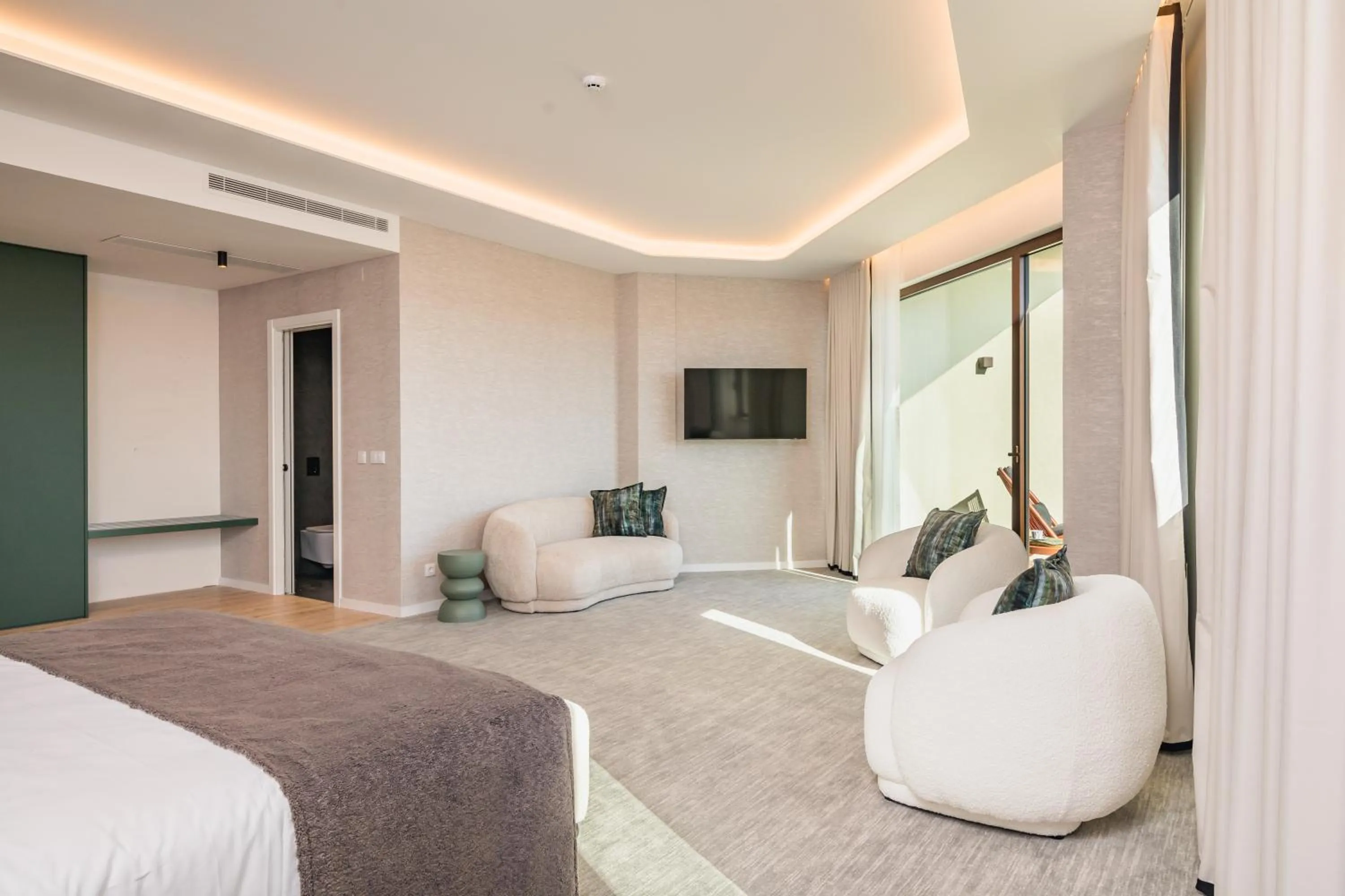 Bed in Haven Nature Hotel & Villas