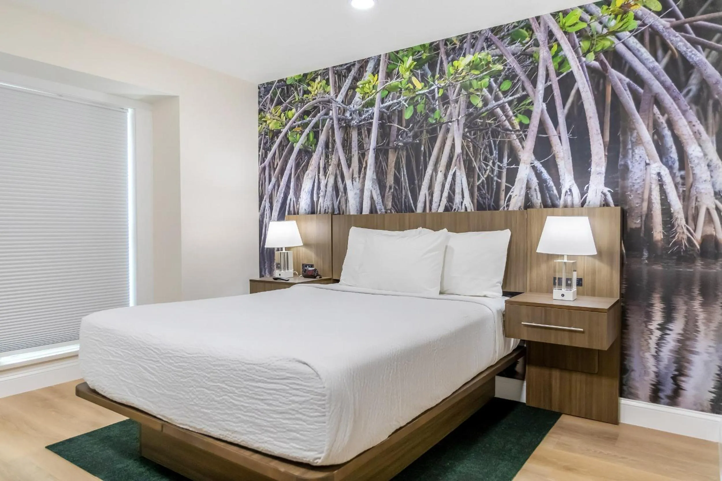 Bedroom, Bed in The Fold Hotels Orlando