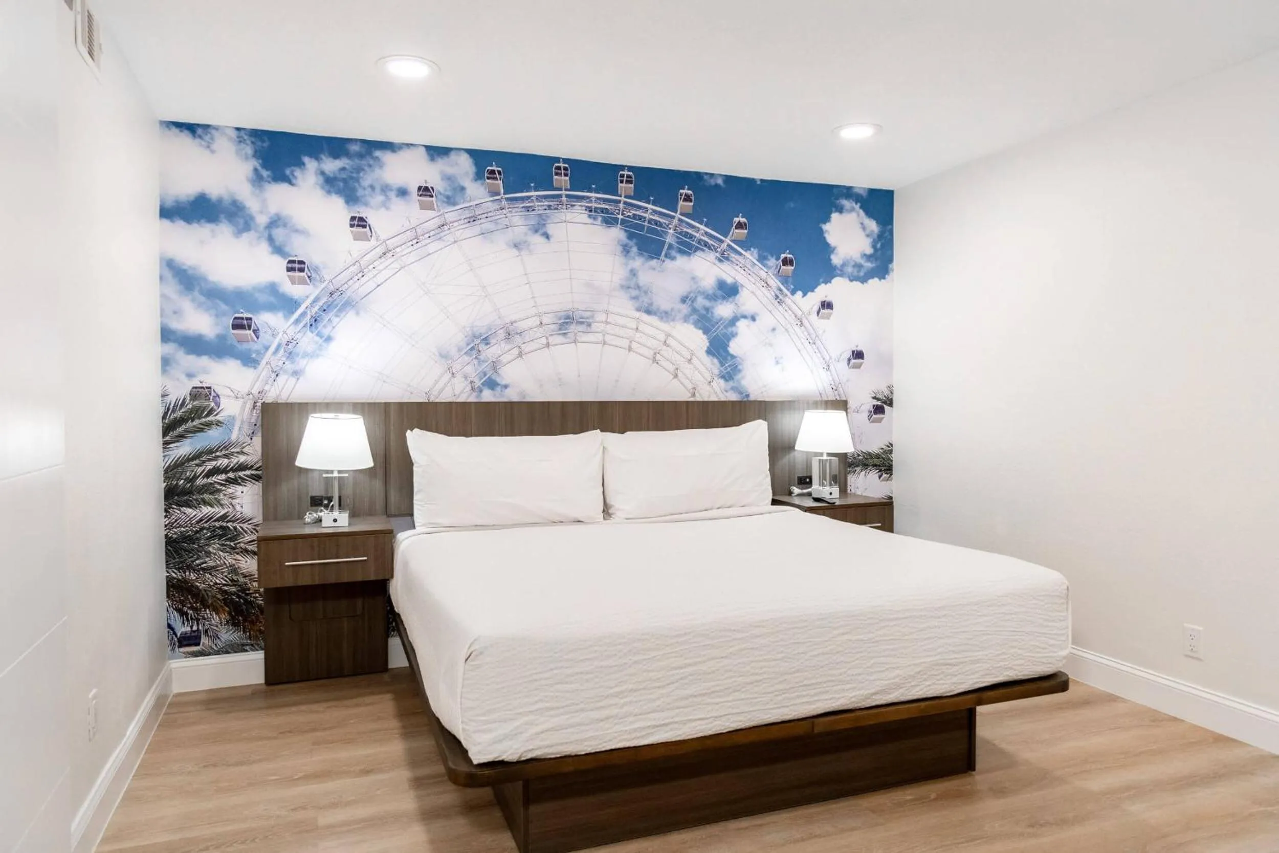 Bedroom, Bed in The Fold Hotels Orlando