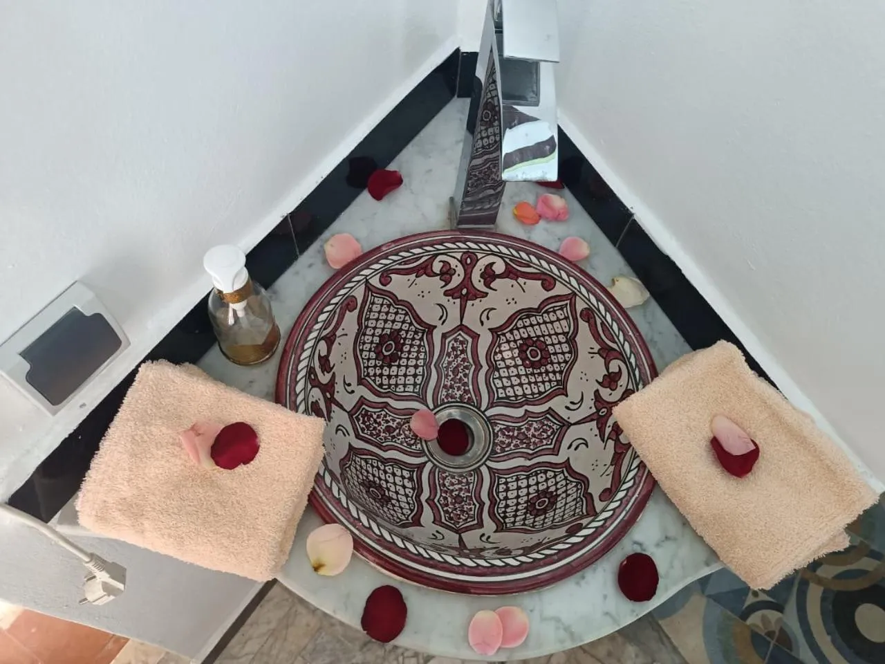Double Room in Dar Le Monde