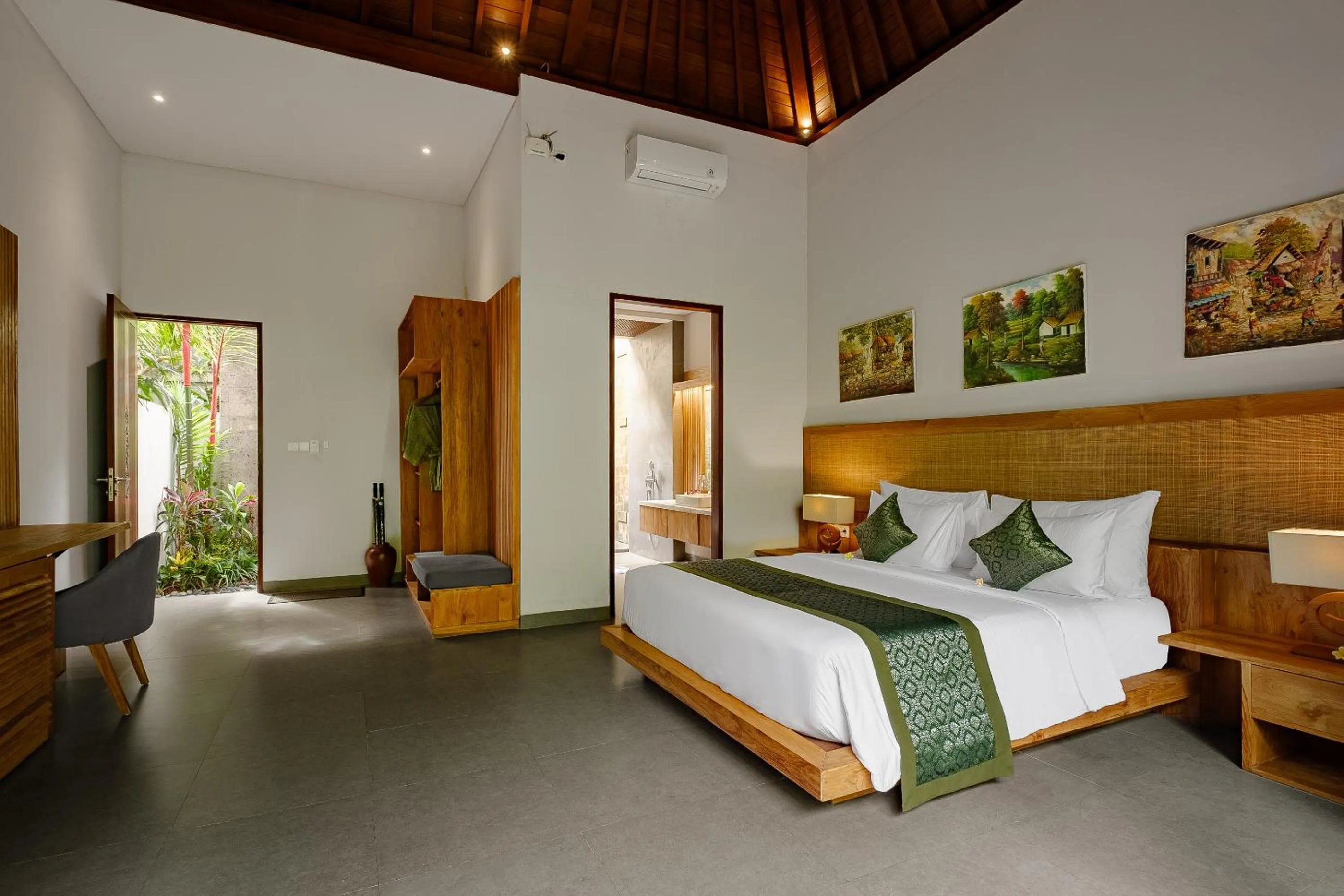 Bed in Elitya Ubud Villa
