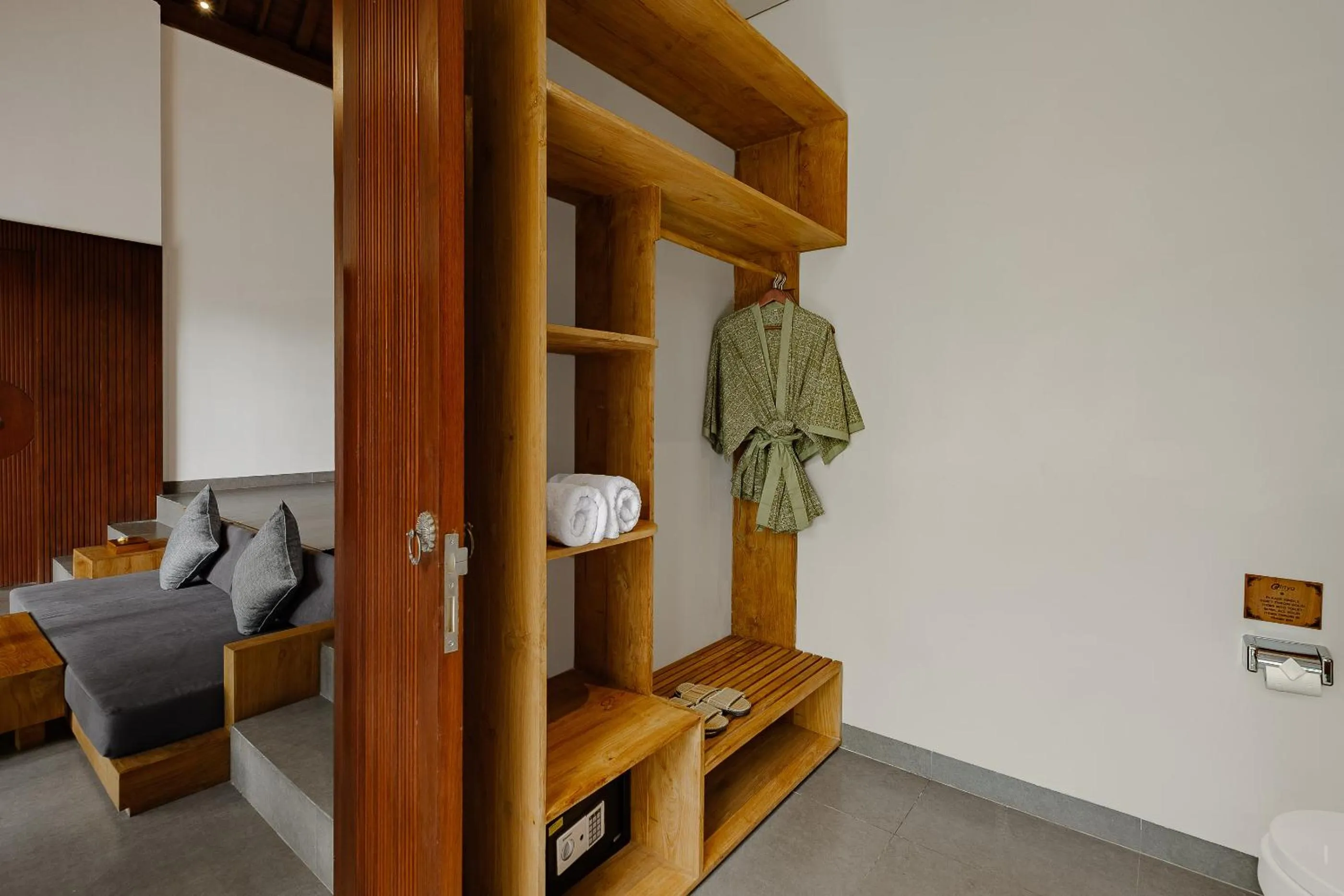 wardrobe in Elitya Ubud Villa