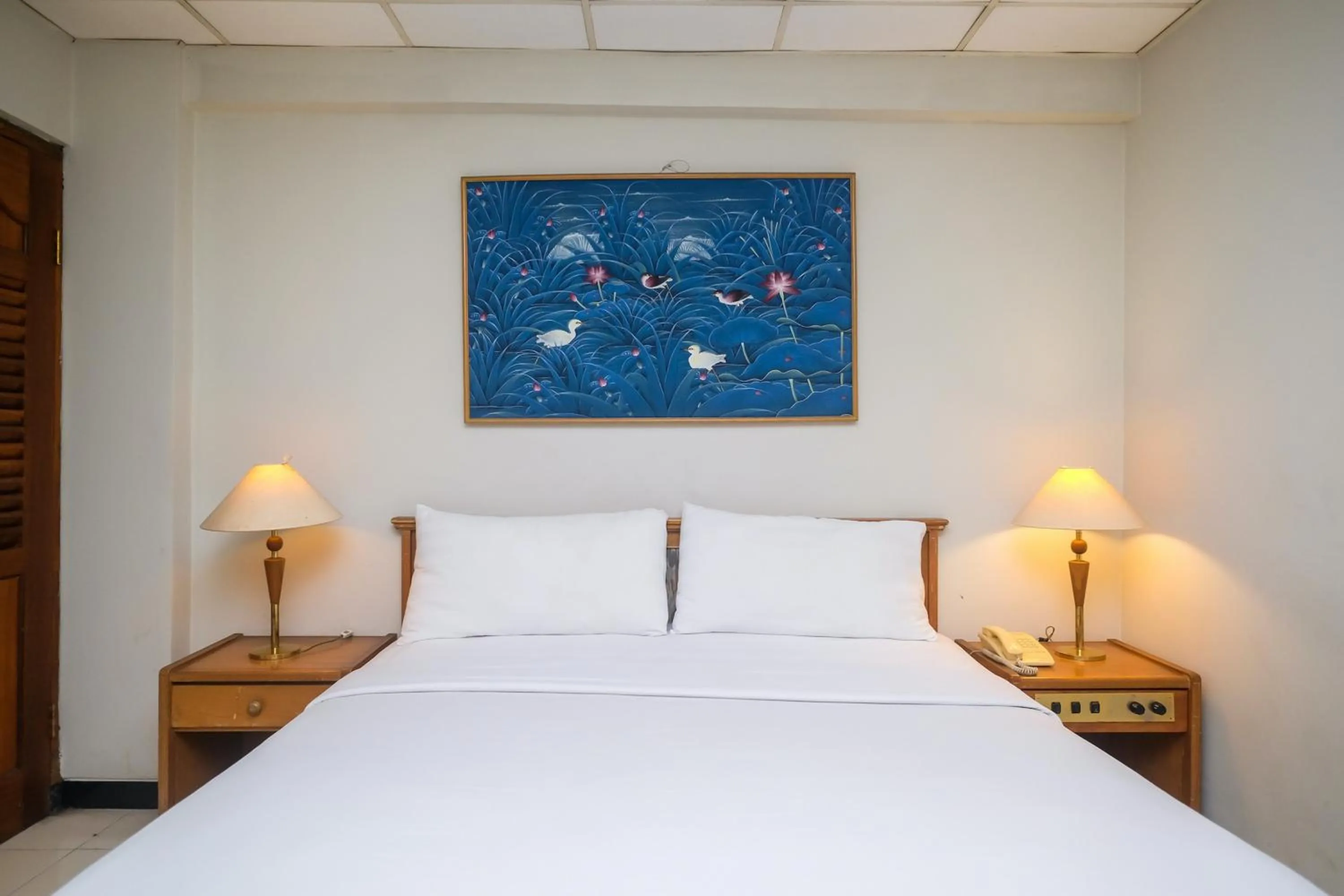 Bed in Hotel Surya Asia