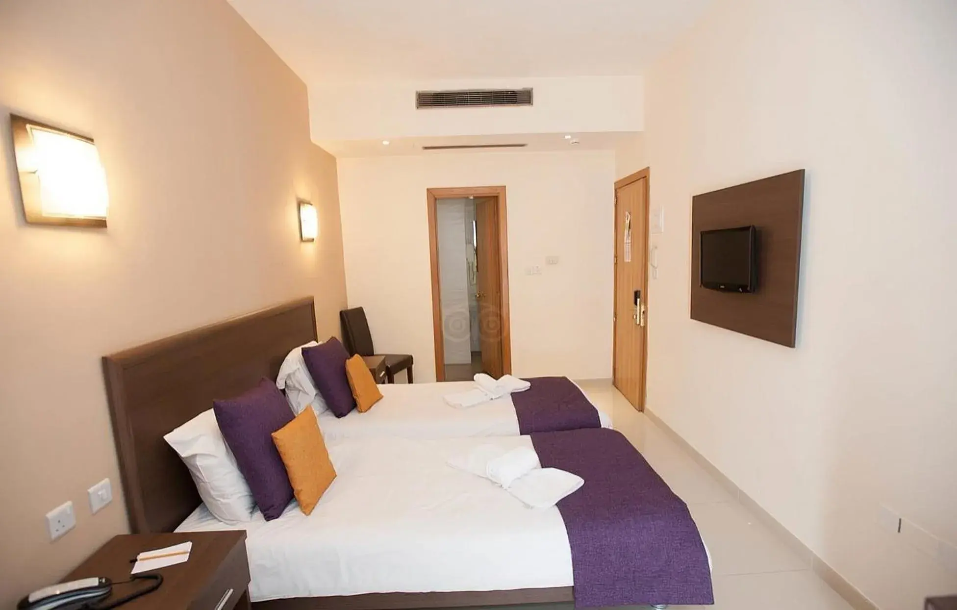 Bed in The Windsor Hotel Bed in The Windsor Hotel