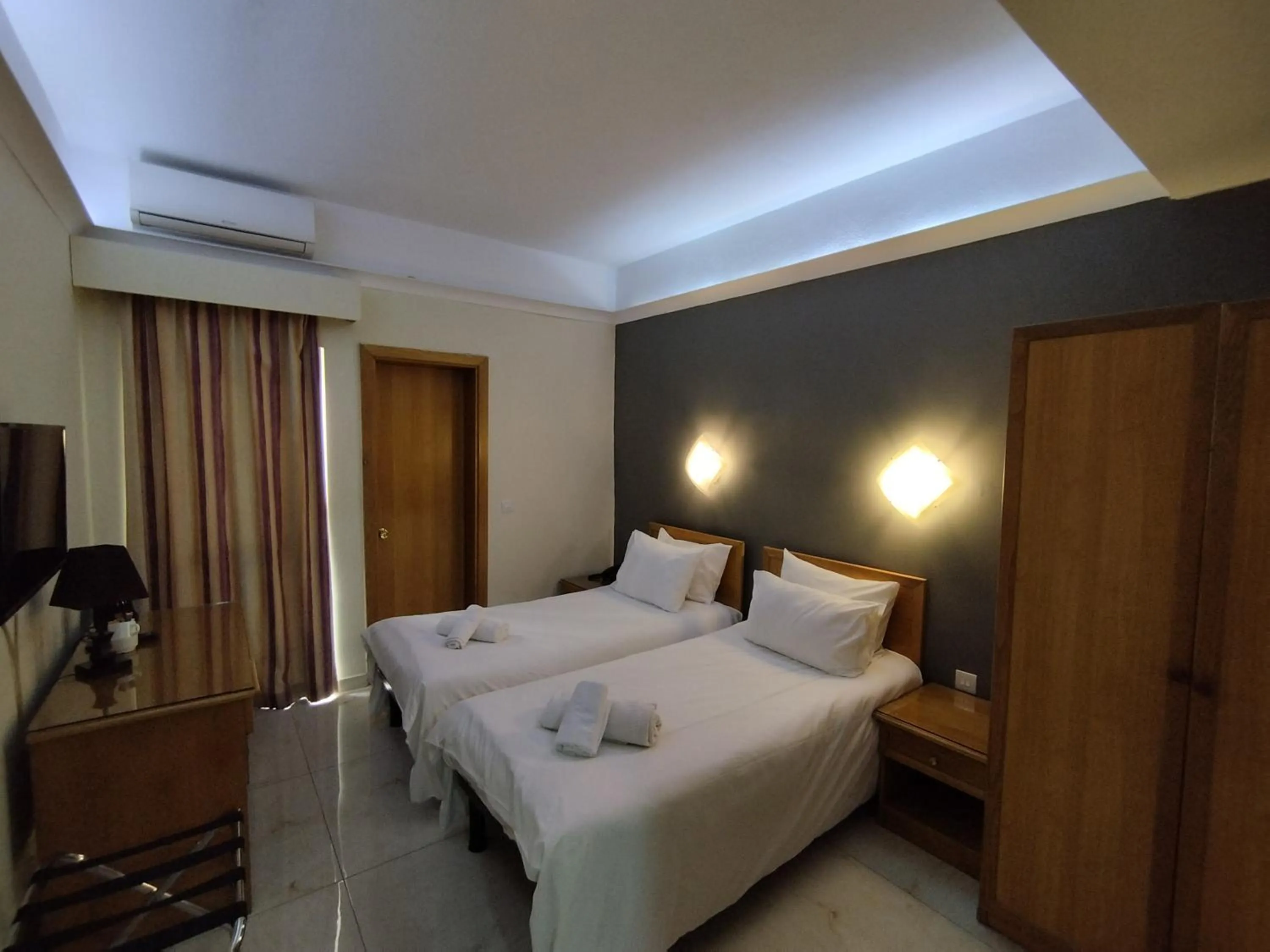 Bed in The Windsor Hotel