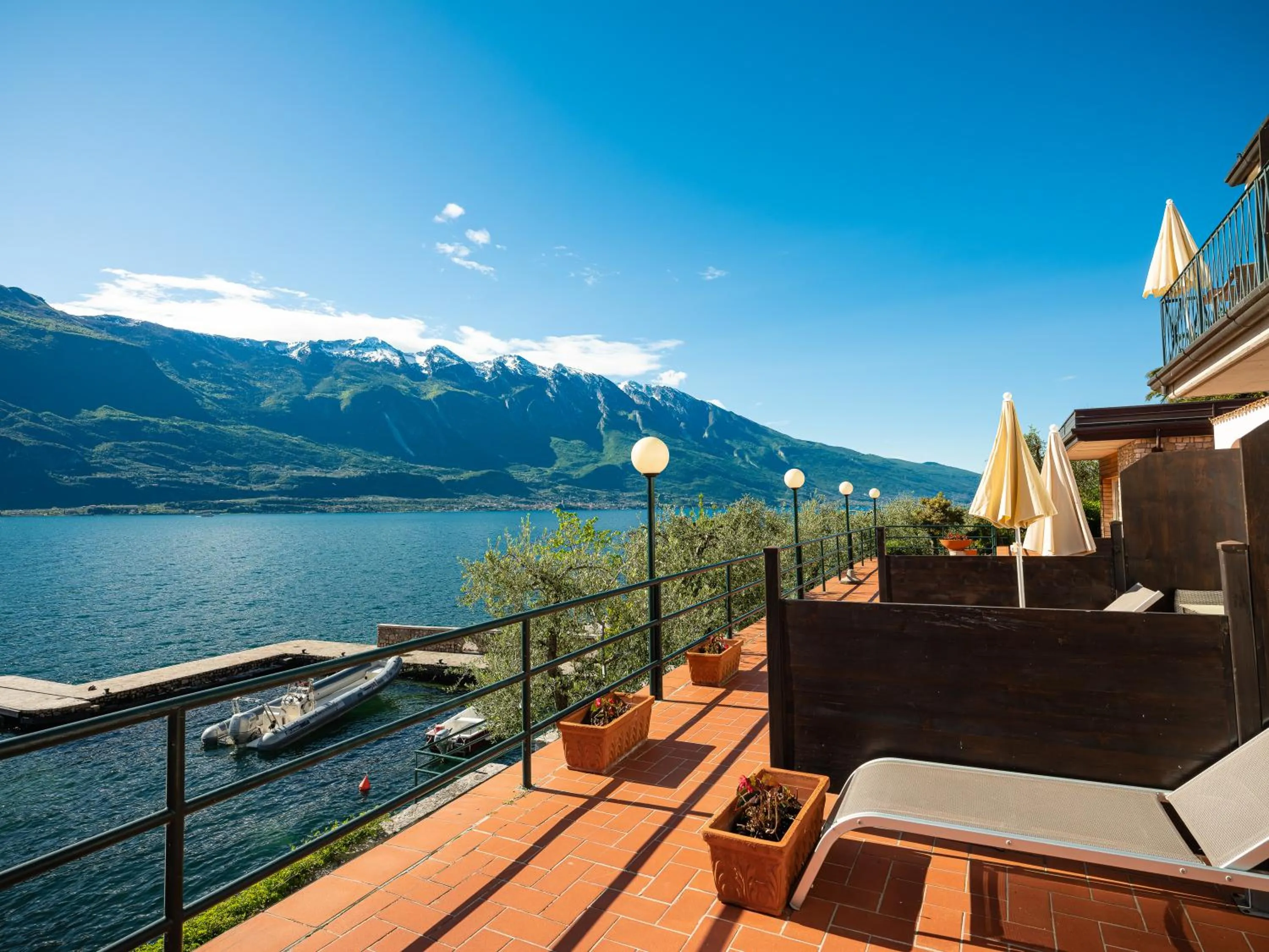 Lake view in Hotel Leonardo Da Vinci