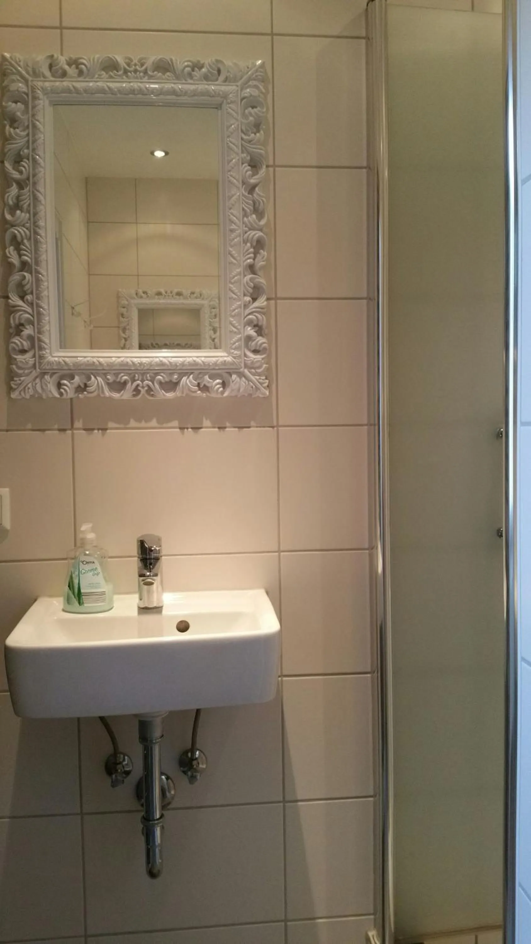 Bathroom in Pension Anna