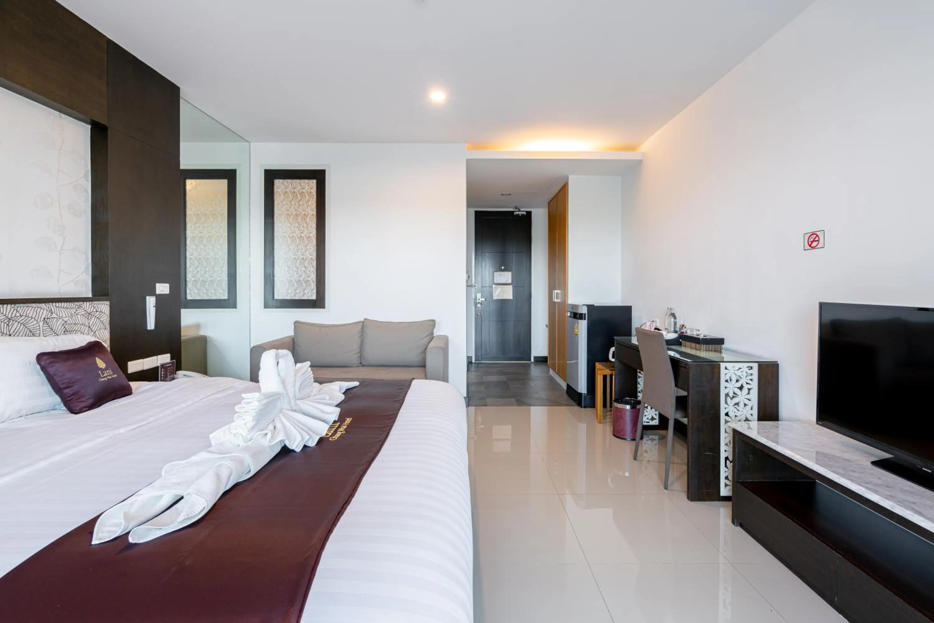 Photo of the whole room, Bed in Lani Chiang Mai Hotel