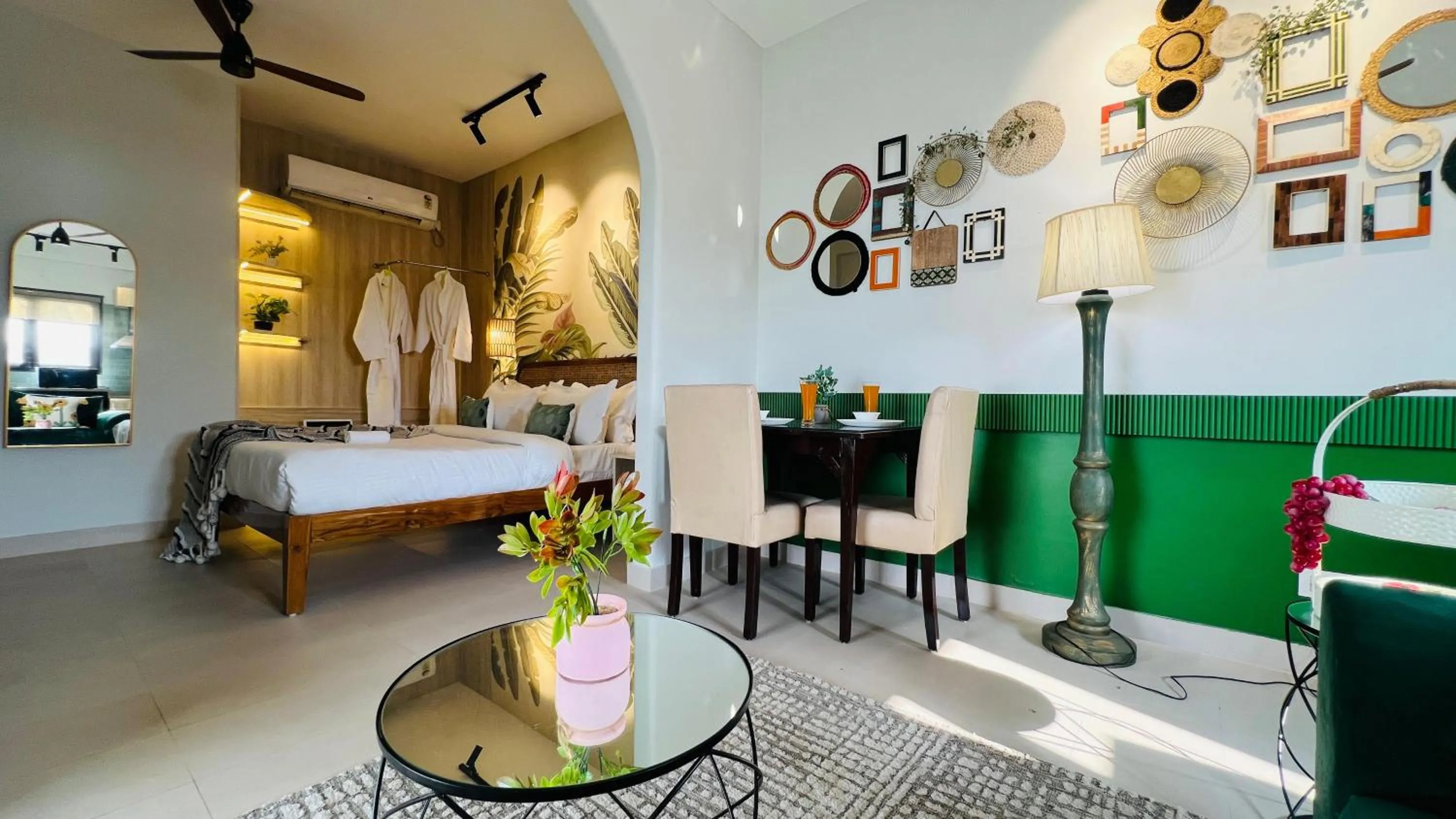 BluO Penthouse #staycation Bathtub, Terrace Garden