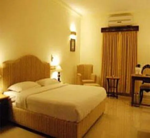 Bed in Deoki niwas palace