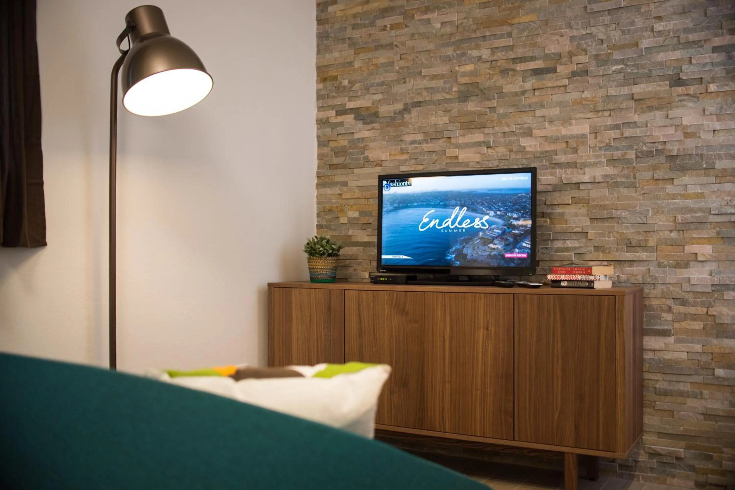 TV and multimedia in Apartments & Rooms Tiramola - Old Town