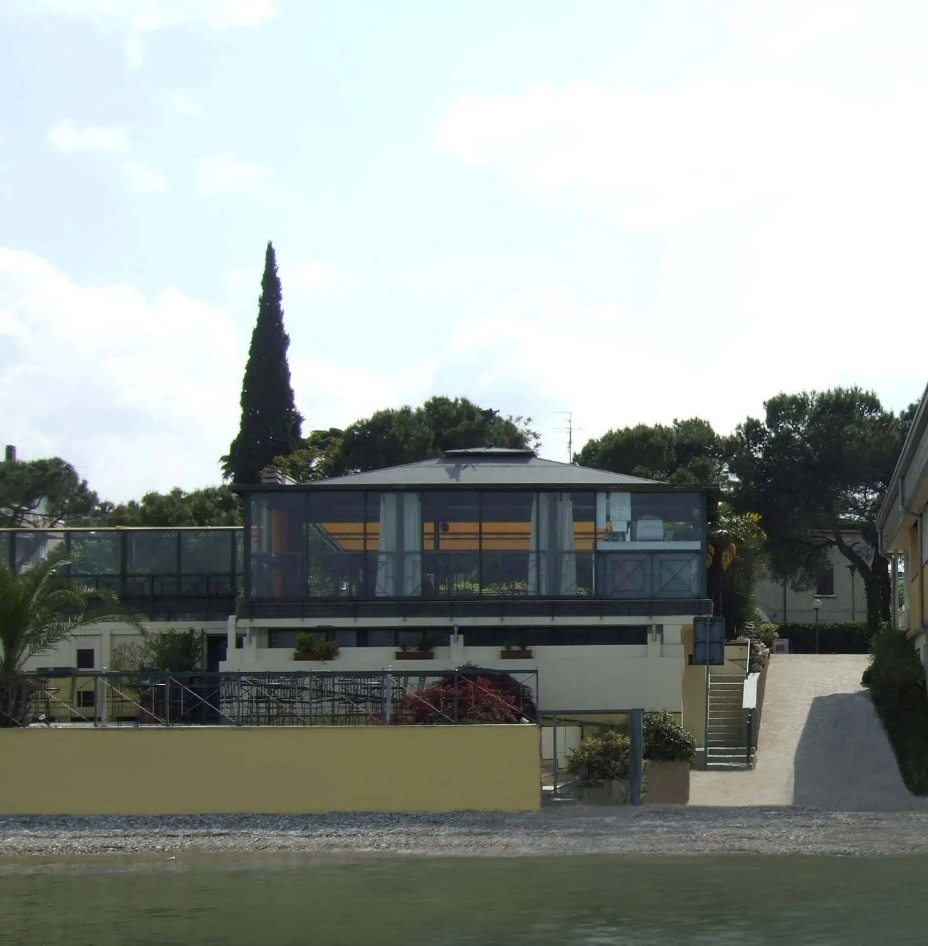 Area and facilities in Hotel Estée