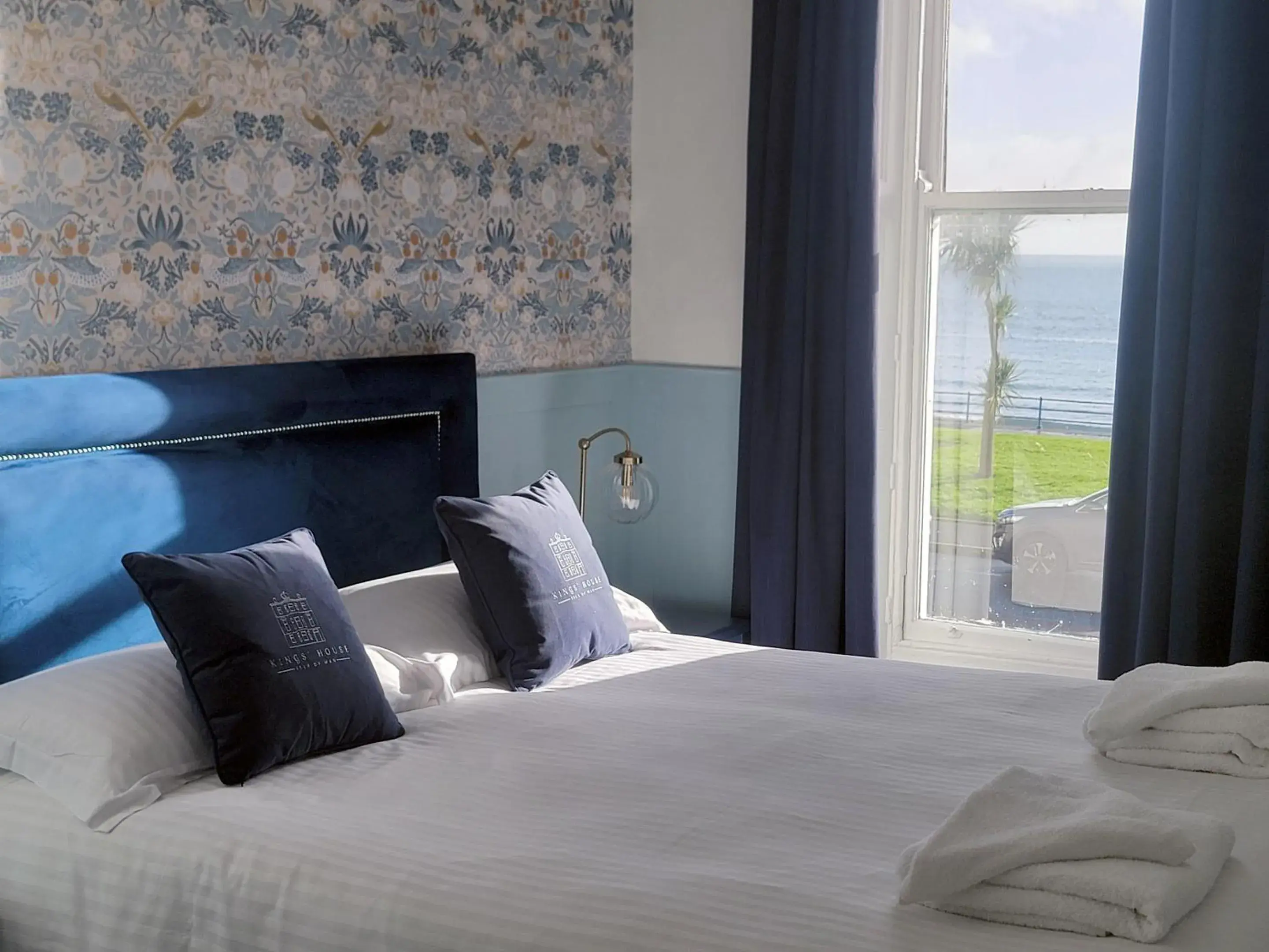 Double Room with Sea View in Kings House Double Room with Sea View in Kings House