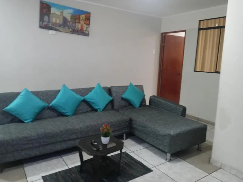 Two-Bedroom Apartment - single occupancy in Angelica's House 2BR Near Airport Terrace WiFi