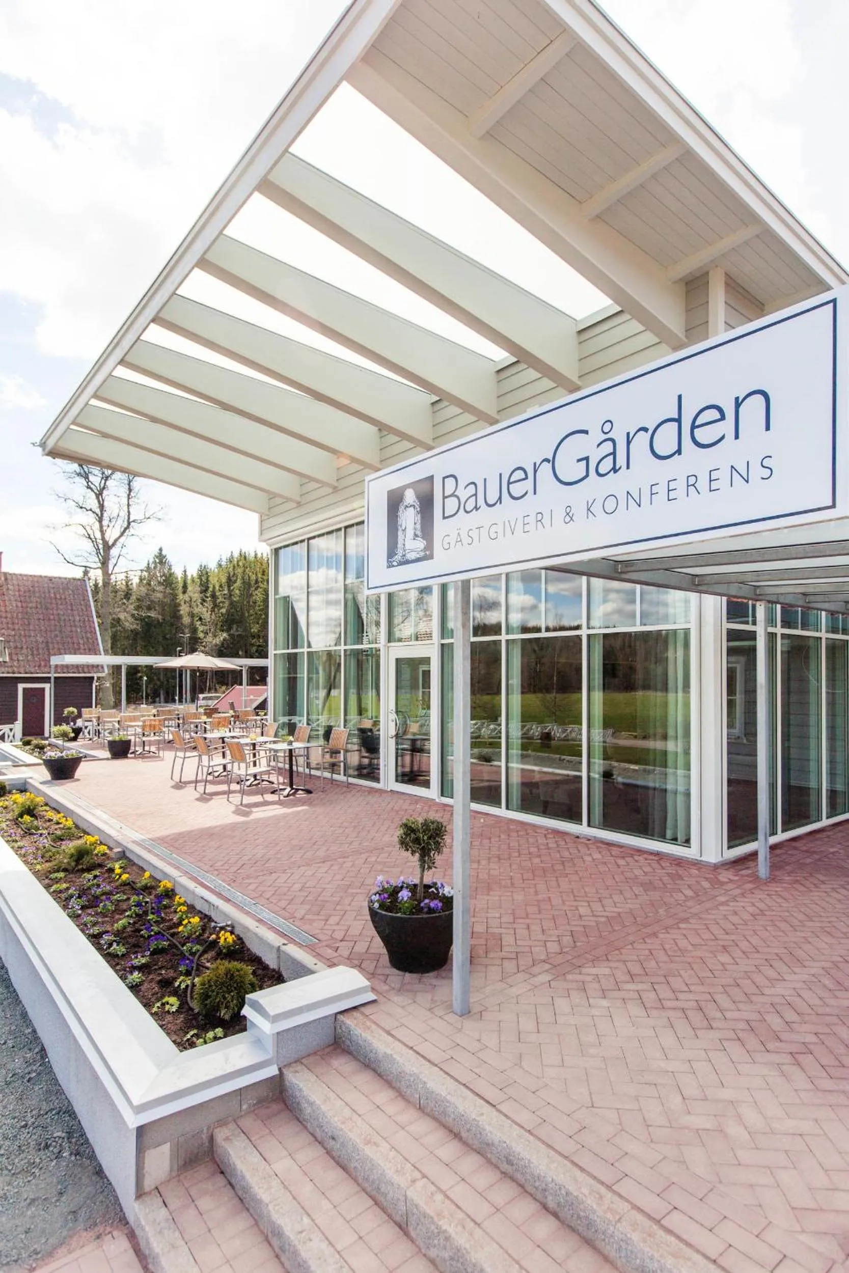 Facade/entrance in Bauergården