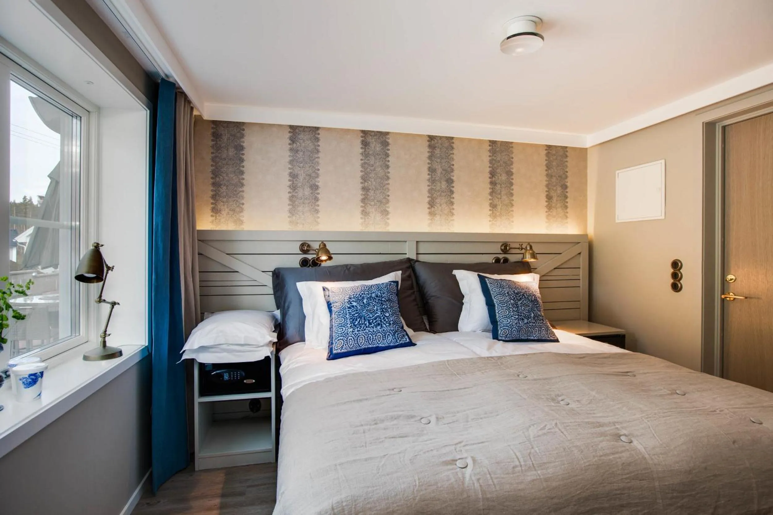 Photo of the whole room, Bed in Bauergården