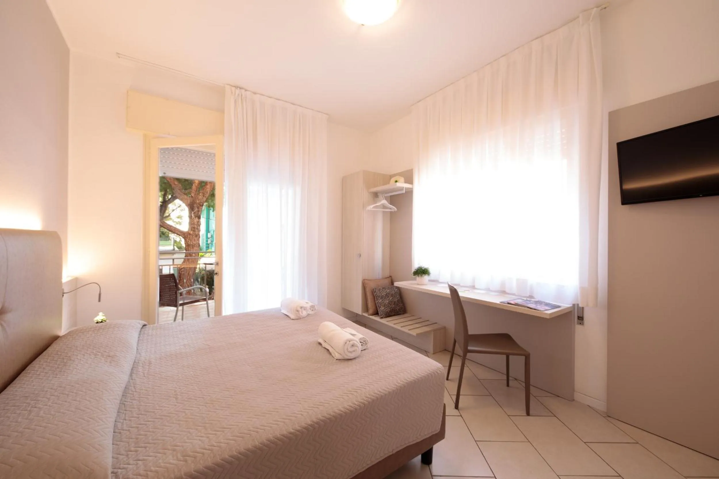 Bed in Hotel Madison