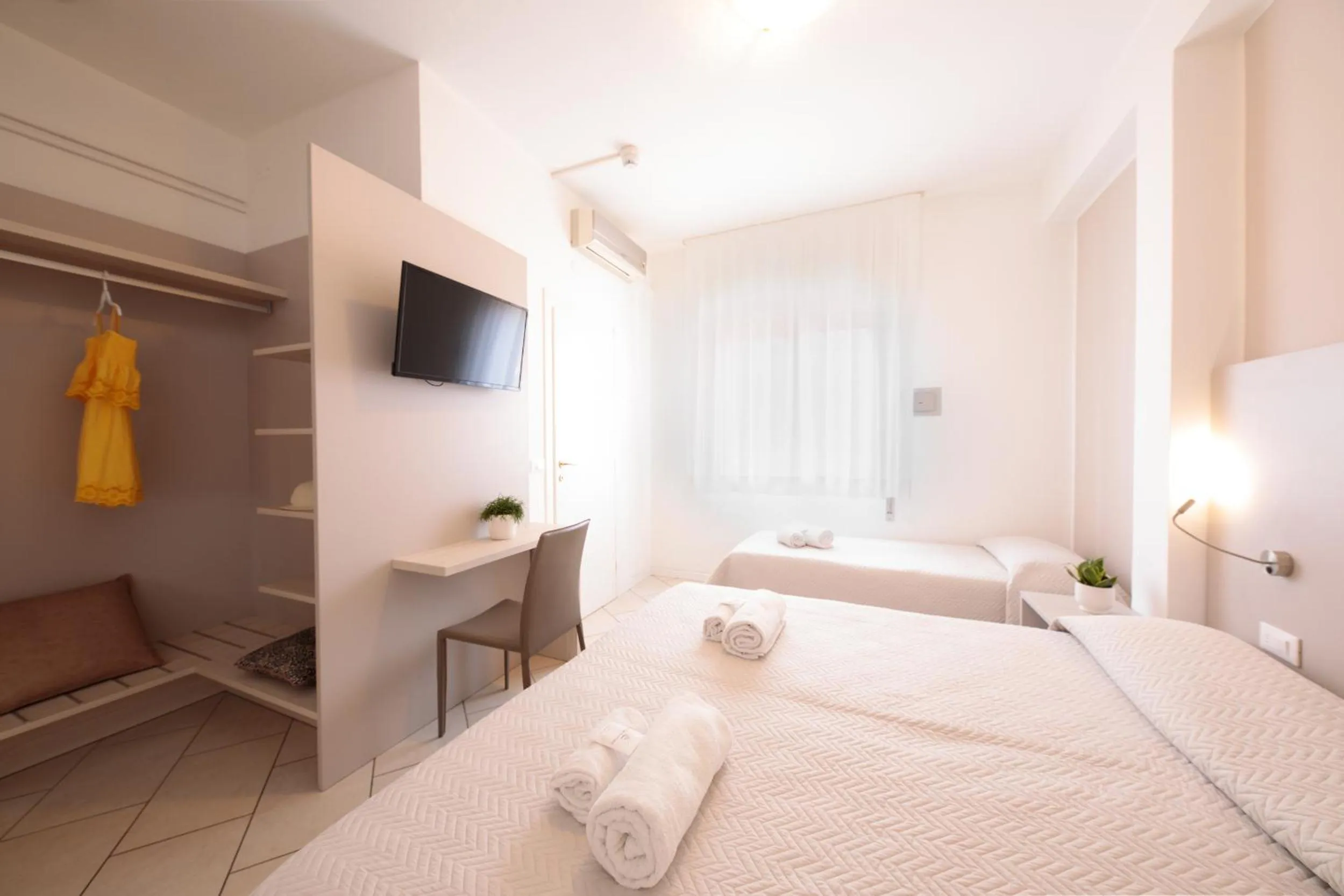 Bed in Hotel Madison