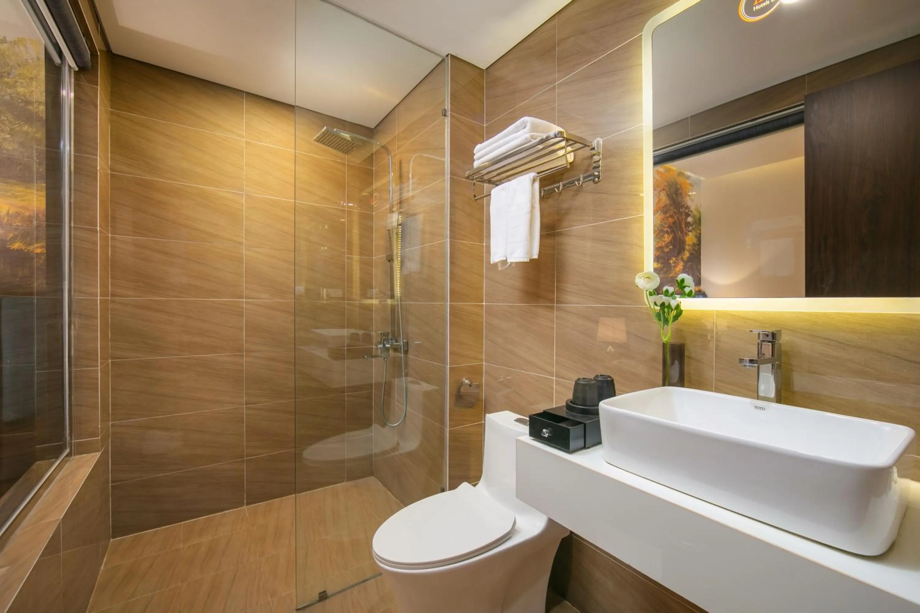 Shower in Westlake Pearl Suites & Spa 70 Xuan Dieu - By Pegasy Group