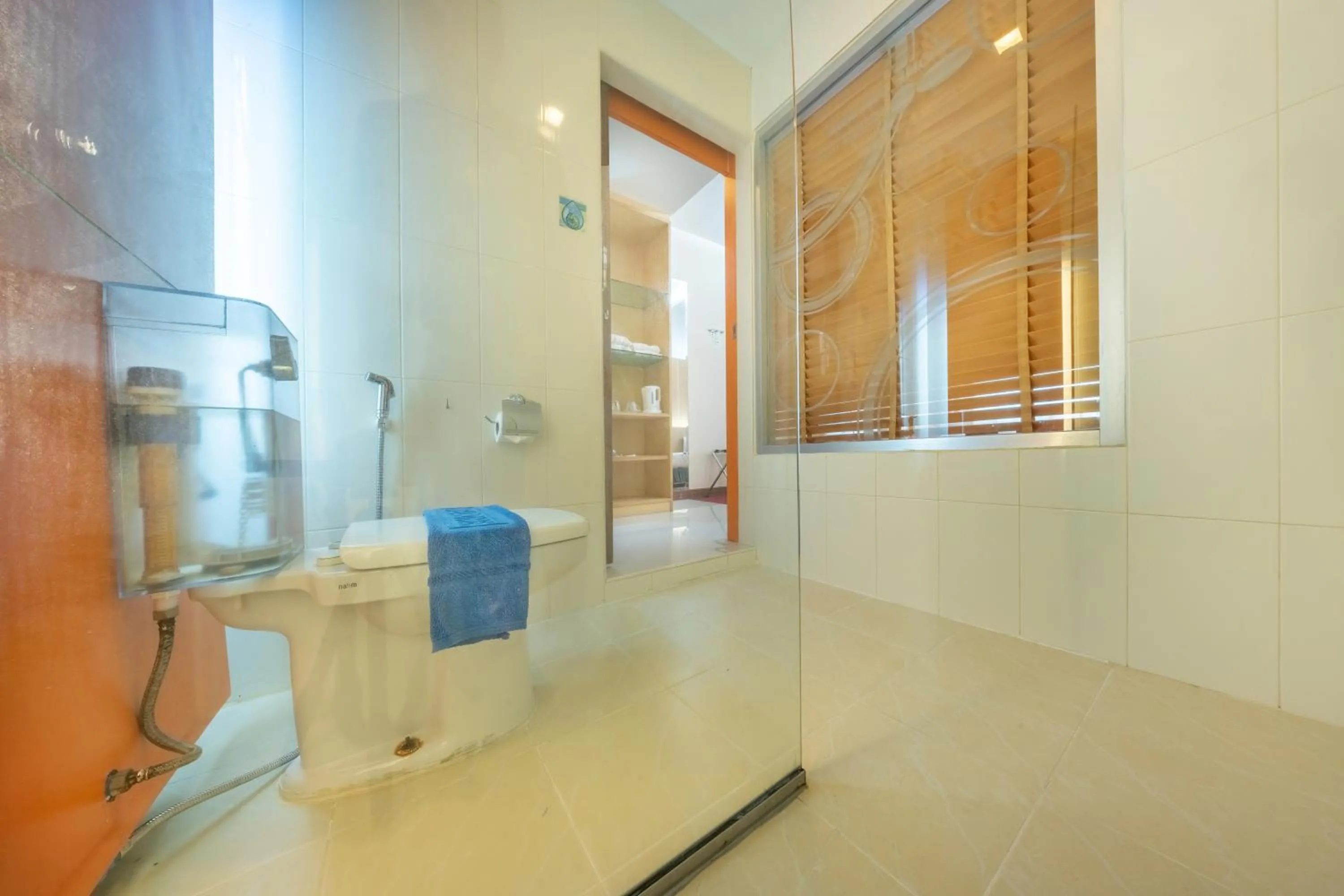 Shower in SHIN Hotel V-ONE Korat