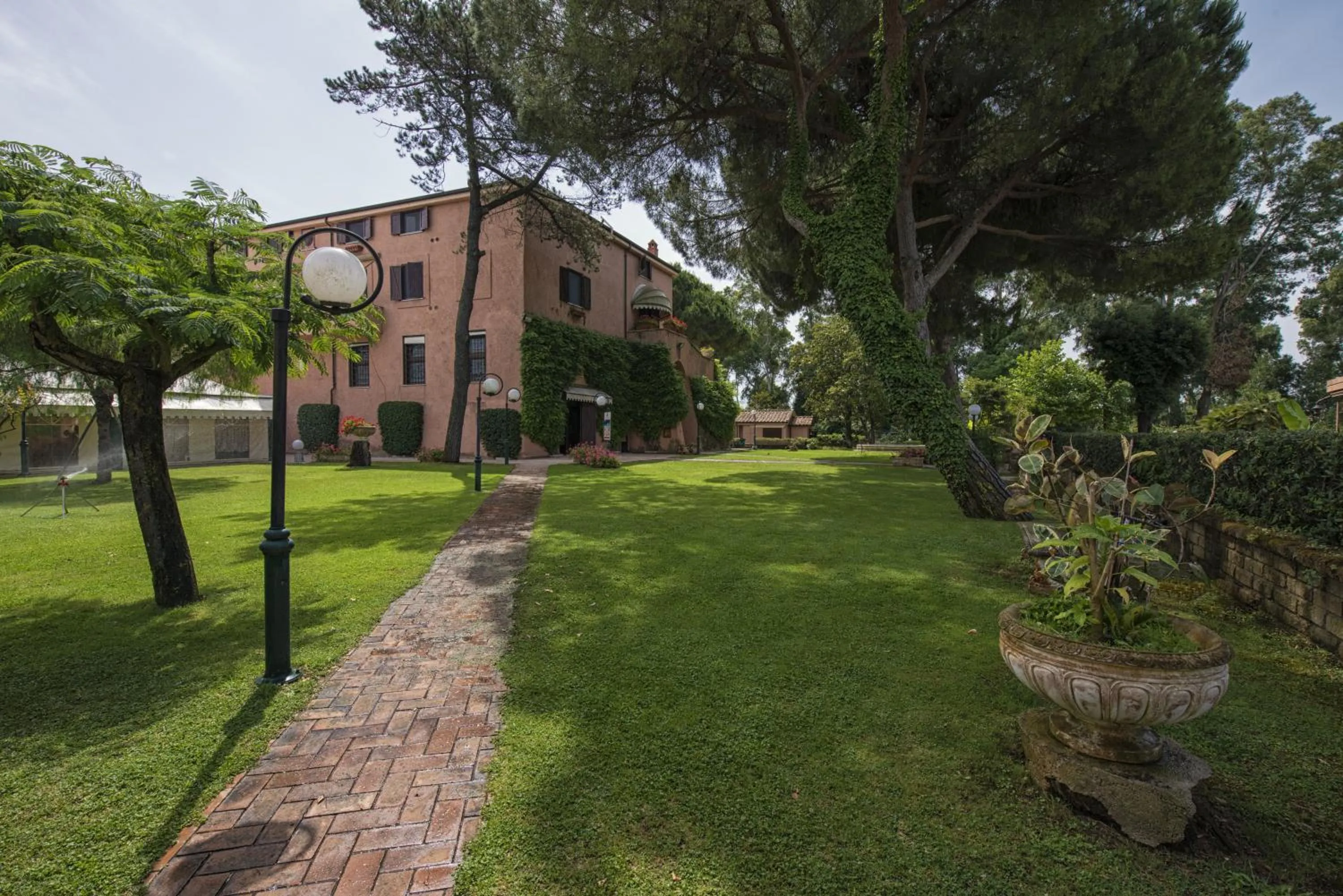 Garden in La Pineta Dei Liberti