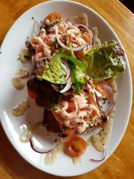 Lunch in An Cruiscin Lan