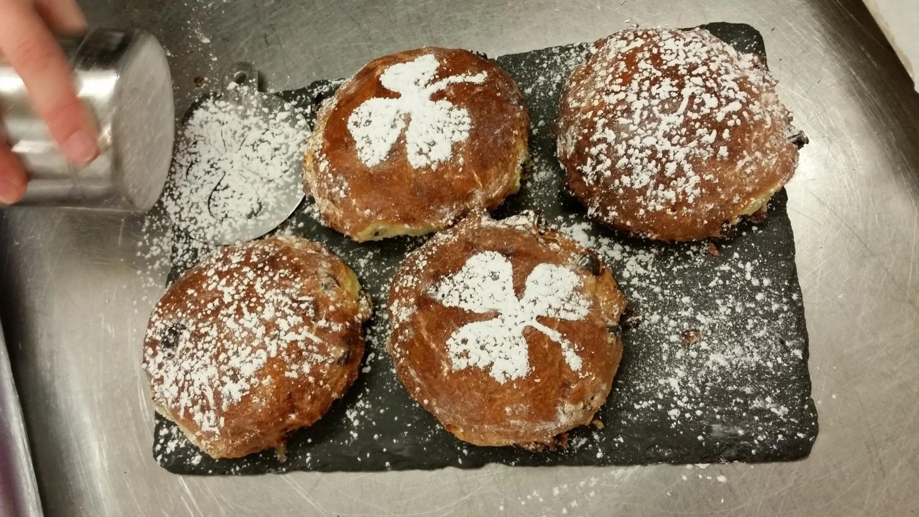 Food and drinks in An Cruiscin Lan