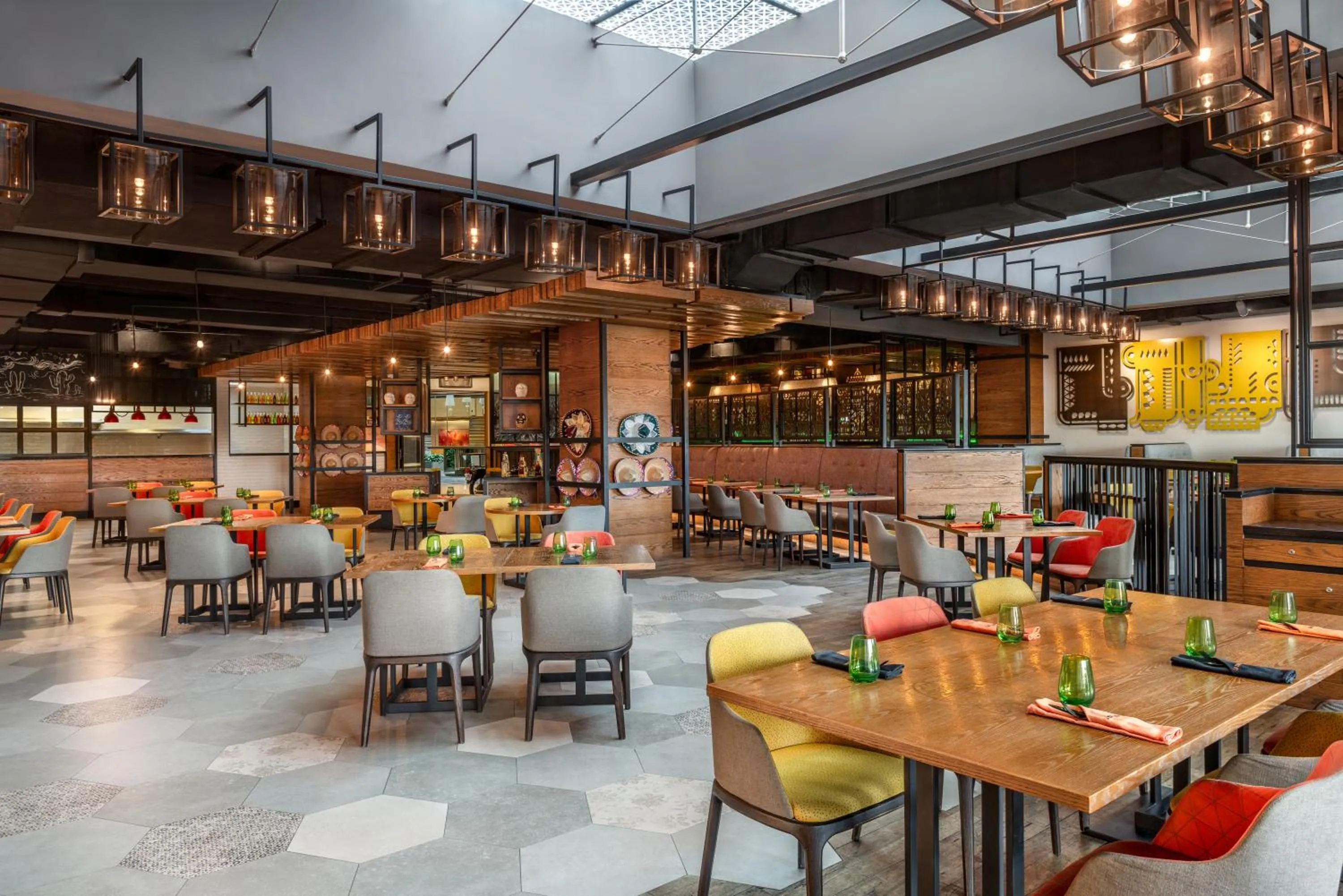 Restaurant/places to eat in Hyatt Regency Creek Heights Residences