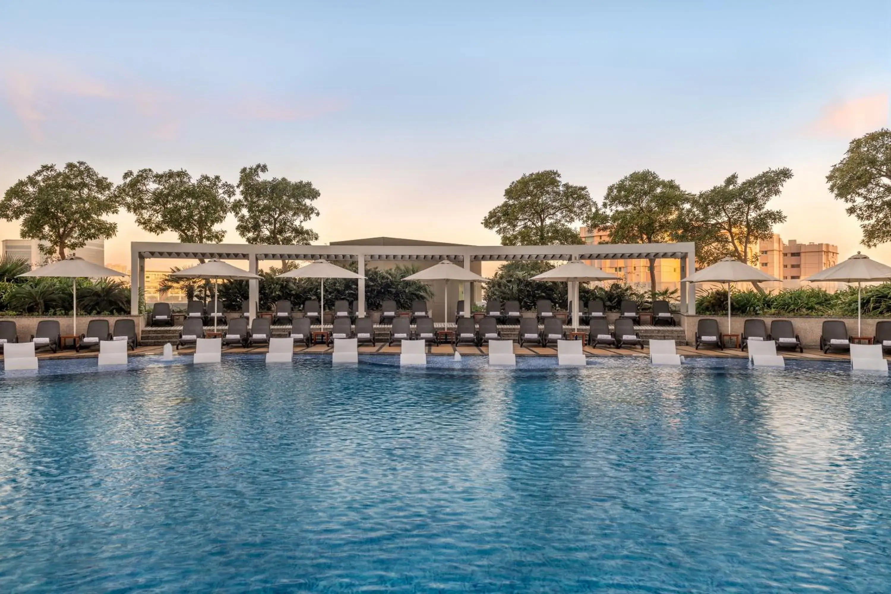 Swimming pool in Hyatt Regency Creek Heights Residences Swimming pool in Hyatt Regency Creek Heights Residences