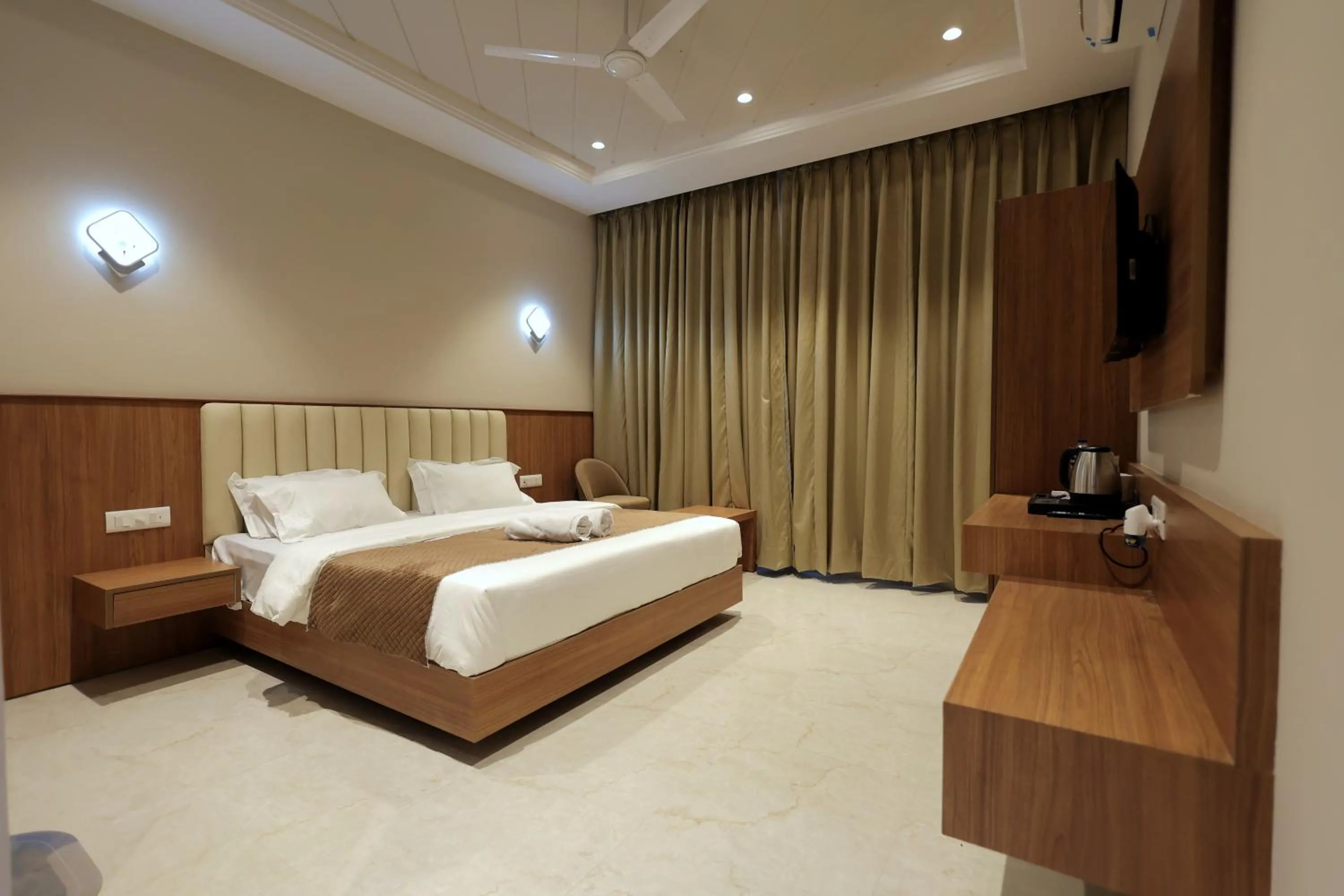 Hotel Regal Palm